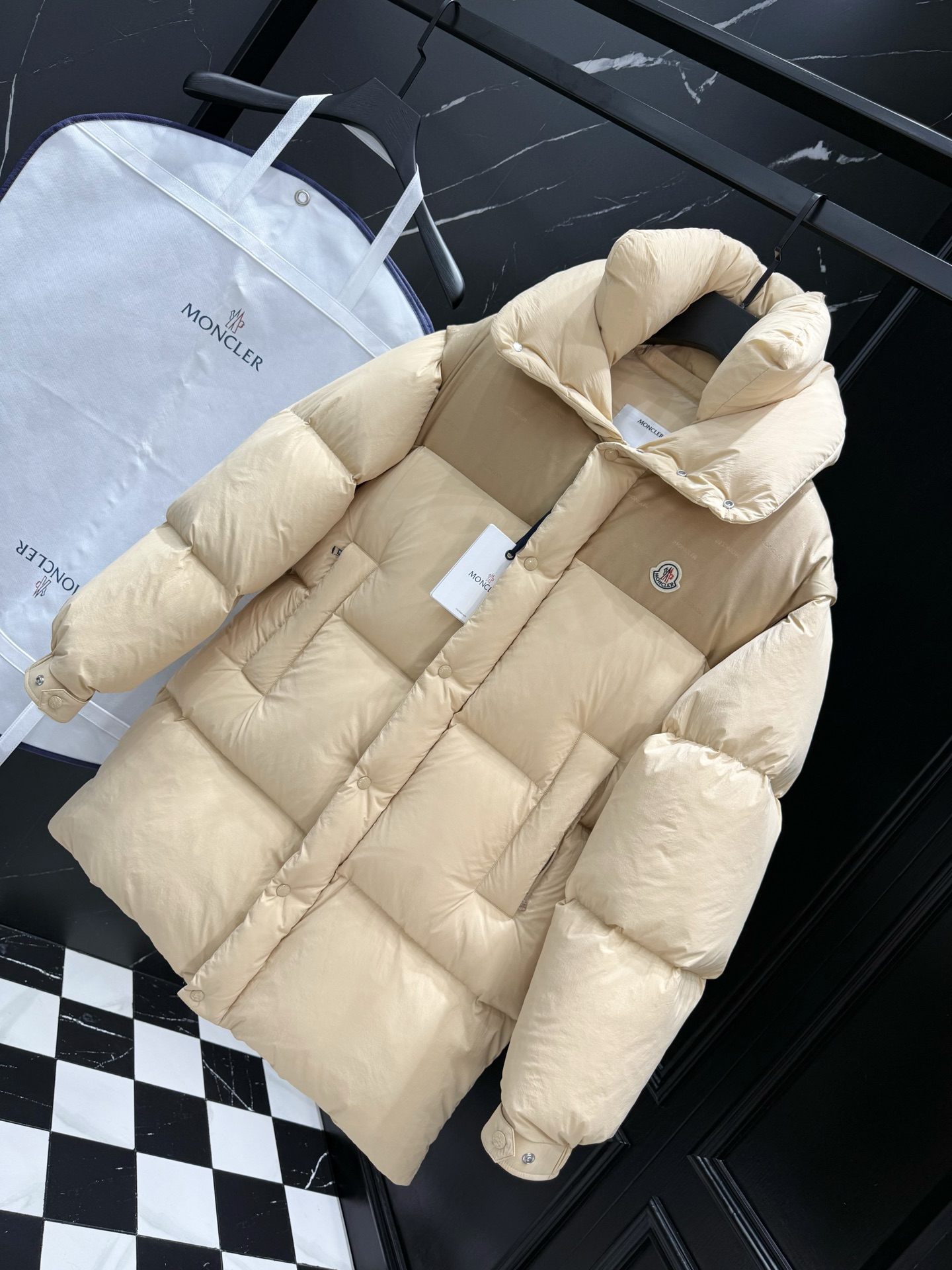 2025秋冬新款🆕（可拆卸马甲羽绒服）原版1:1订制五金配件全进口原版定制 欢迎专柜对比 绝对的高品质 