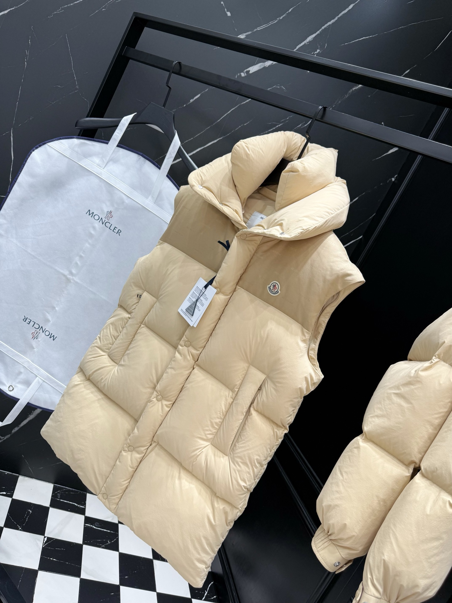 拆卸马甲挂拍8689