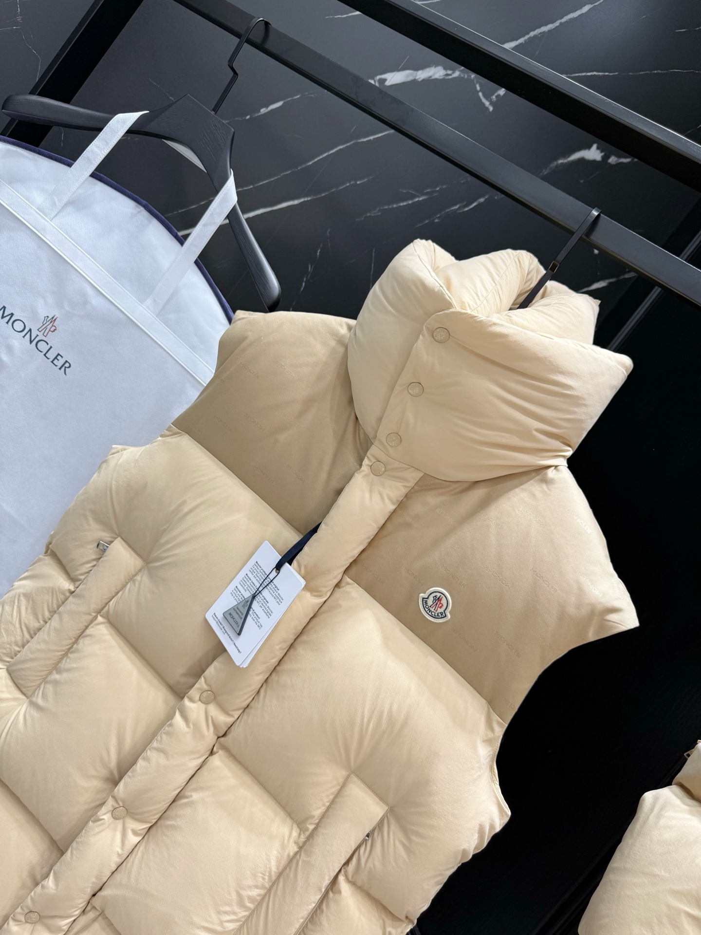 拆卸马甲挂拍8689