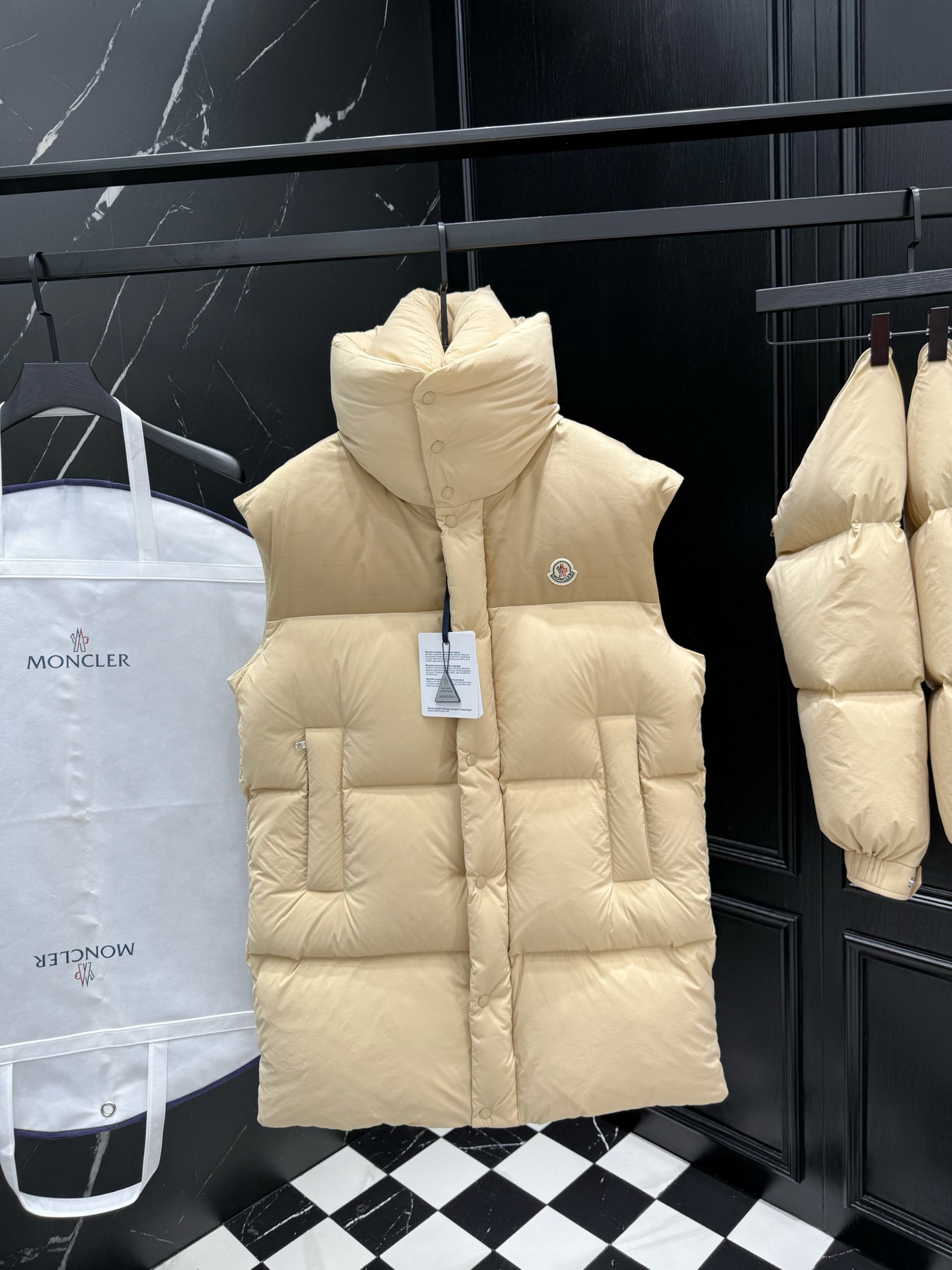 拆卸马甲挂拍8689