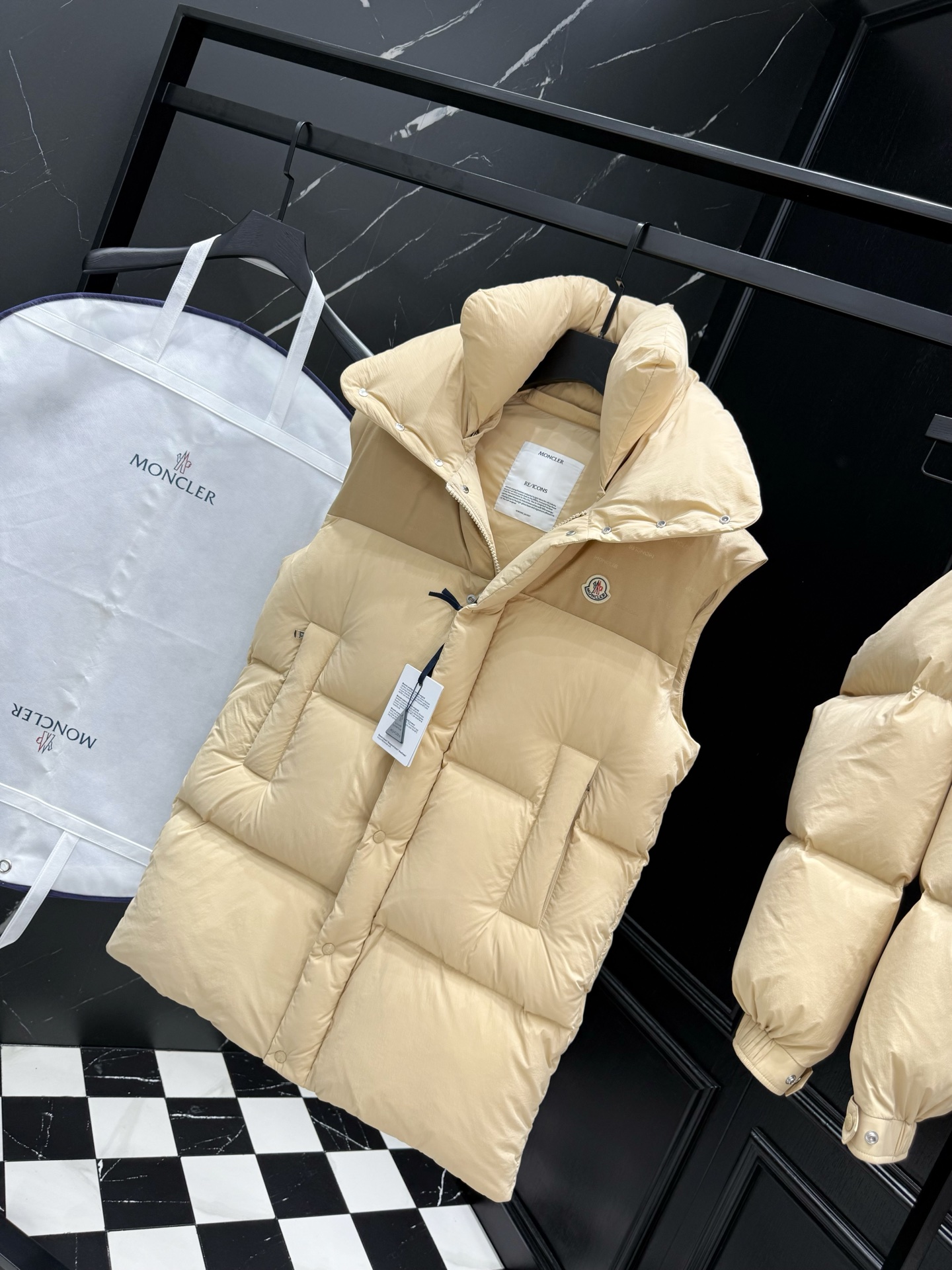 拆卸马甲挂拍8689