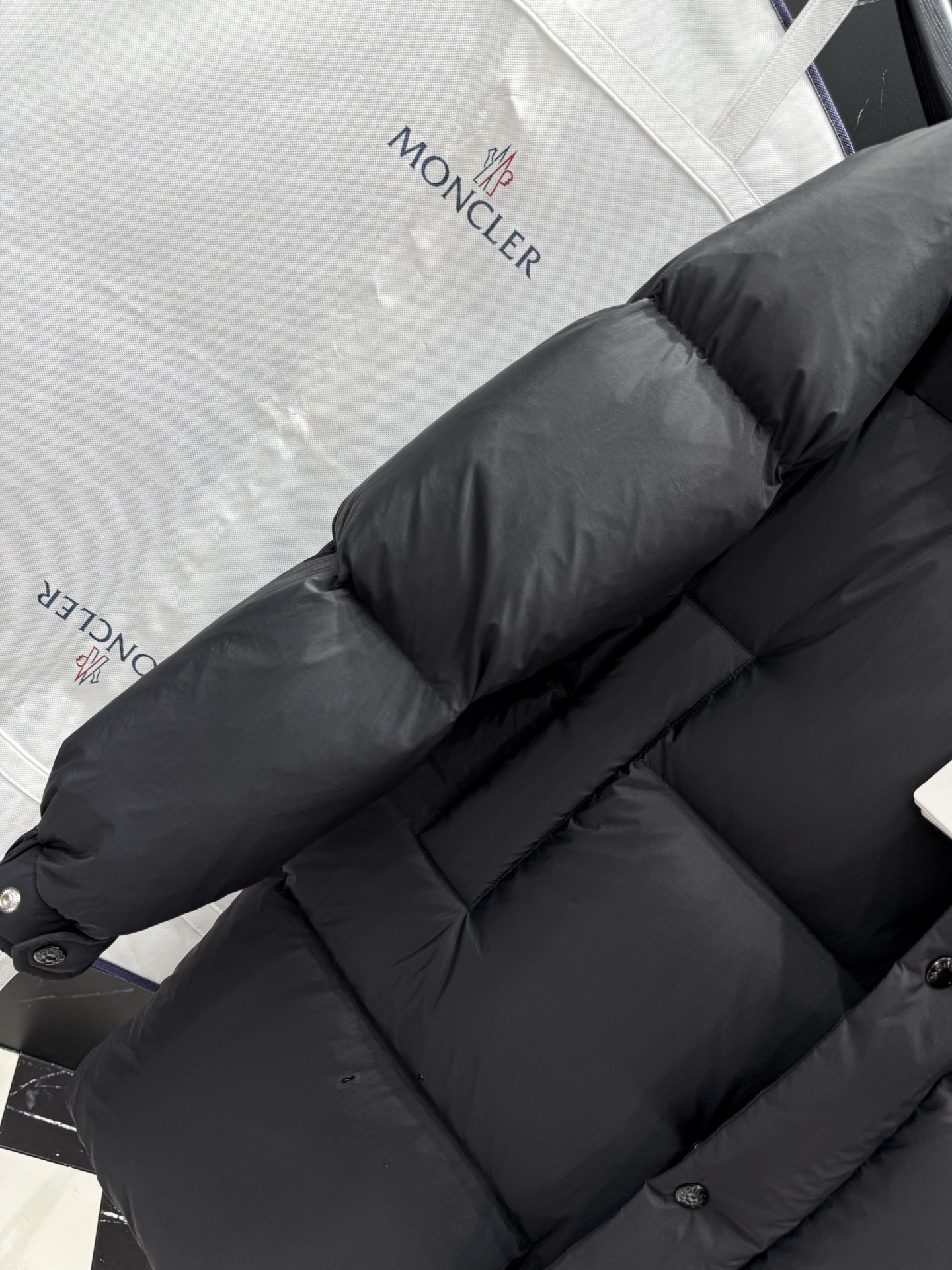 2025秋冬新款🆕（可拆卸马甲羽绒服）原版1:1订制五金配件全进口原版定制 欢迎专柜对比 绝对的高品质 