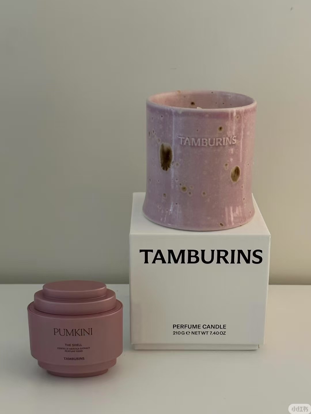 NO:809918,Same style as Jennie!  !  !  I got this look again. I have to say that Koreans are very good at marketing. The official set is more expensive than the big brands!  !  Many people are grabbing it for this beautiful packaging!  !  !  , Car Aromatherapy. Home Fragrance. Candles19860909Jennie同款！！！ 这个颜值又又又get到了 不得不说韩国人太会营销了 官方一套比大牌还贵！！ 很多人为了这个貌美包装都在抢！！！,车载香薰.居家香氛.蜡烛,accessory
