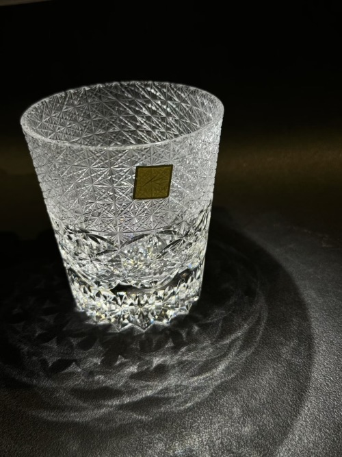 Exquisite Crystal Glass Cup with Intricate Starburst Design 1 Exquisite Crystal Glass Cup with Intricate Starburst Design