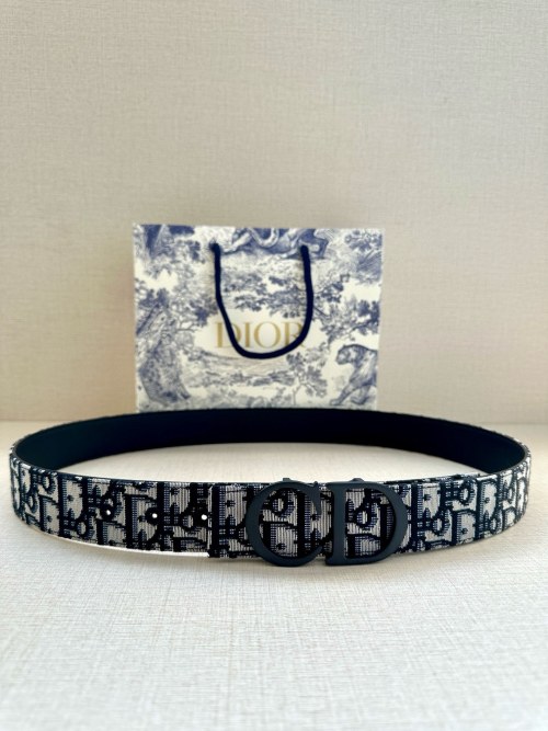 DIOR 3.5 cm Reversible Belt - Iconic Style & Versatility 1 DIOR 3.5 cm Reversible Belt - Iconic Style & Versatility