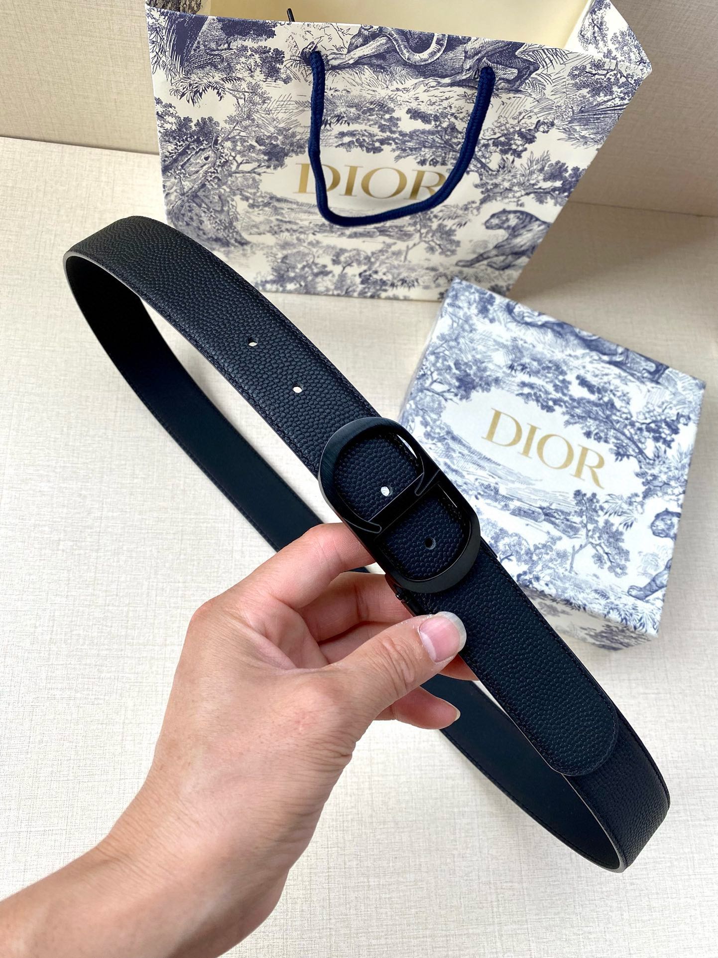 Dior Style Black Leather Men's Belts Lookbook Reference image 1