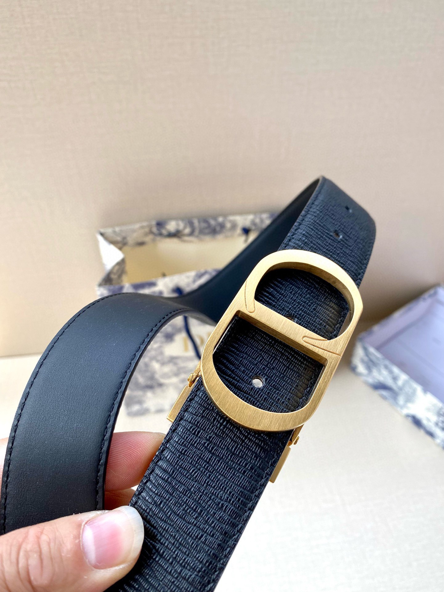 Dior Style Black Leather Men's Belts Lookbook Reference image 2