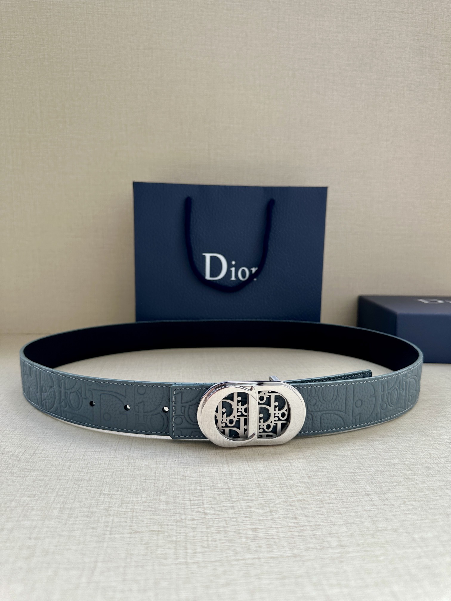 Gucci Style Beige Men's Belts Lookbook Reference image 1