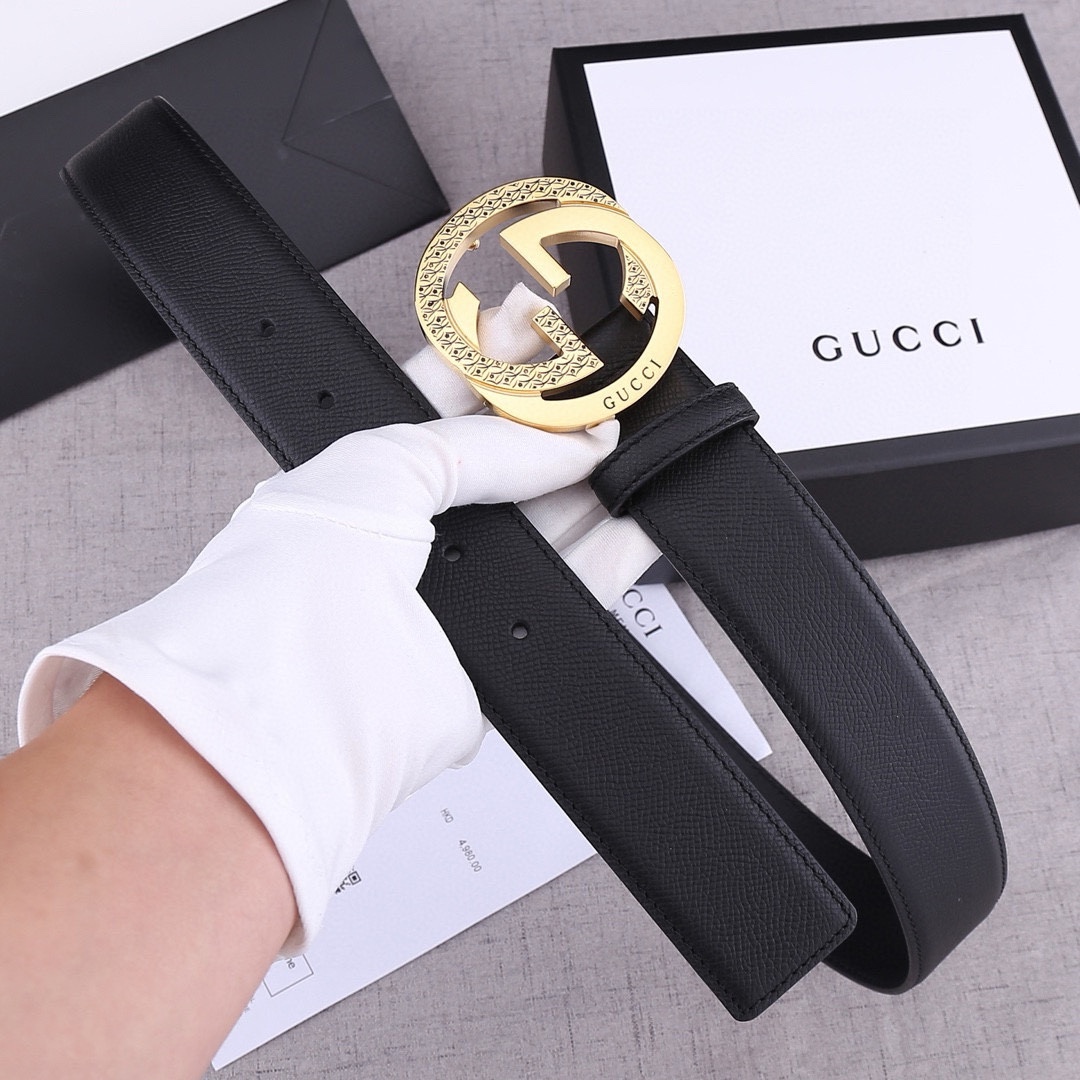 宽度4.0 cm GUCCI 加厚钢扣/双面头层手掌纹、采用精挑细选进口顶级牛皮，手感柔软细腻！品质保证