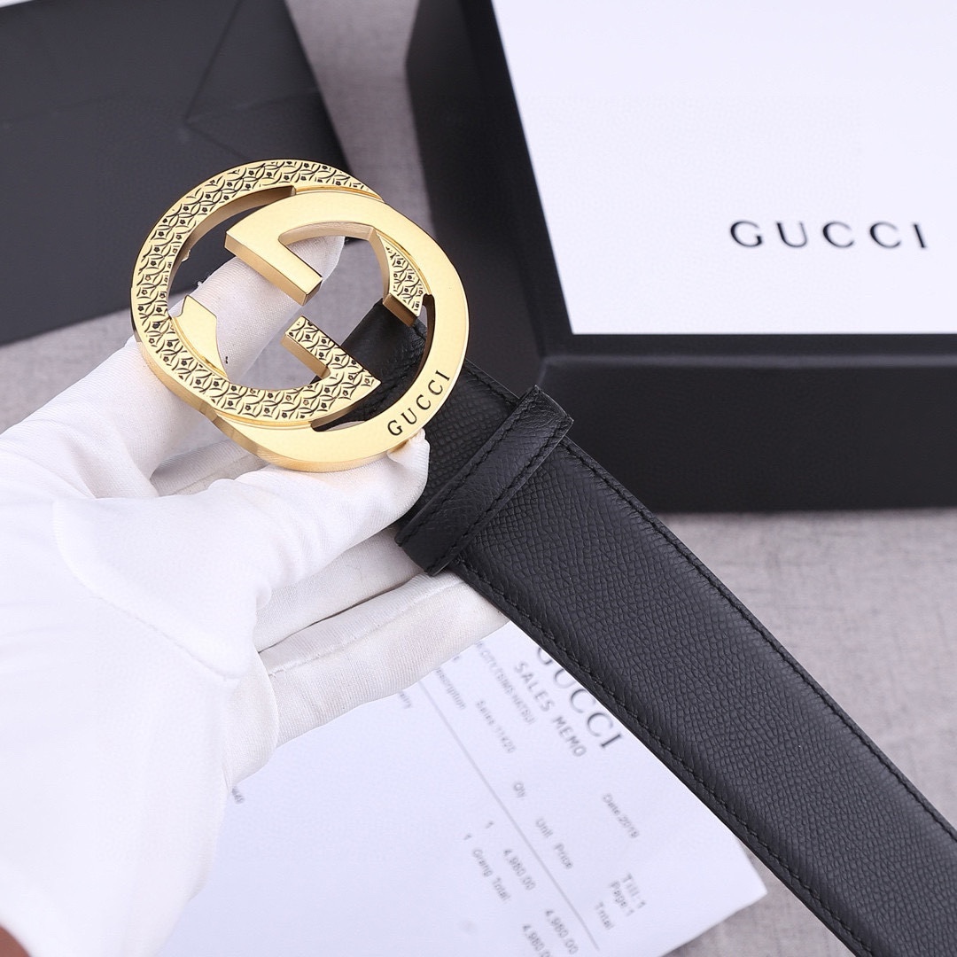 宽度4.0 cm GUCCI 加厚钢扣/双面头层手掌纹、采用精挑细选进口顶级牛皮，手感柔软细腻！品质保证