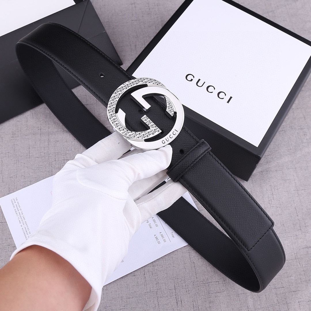 宽度4.0 cm GUCCI 加厚钢扣/双面头层手掌纹、采用精挑细选进口顶级牛皮，手感柔软细腻！品质保证