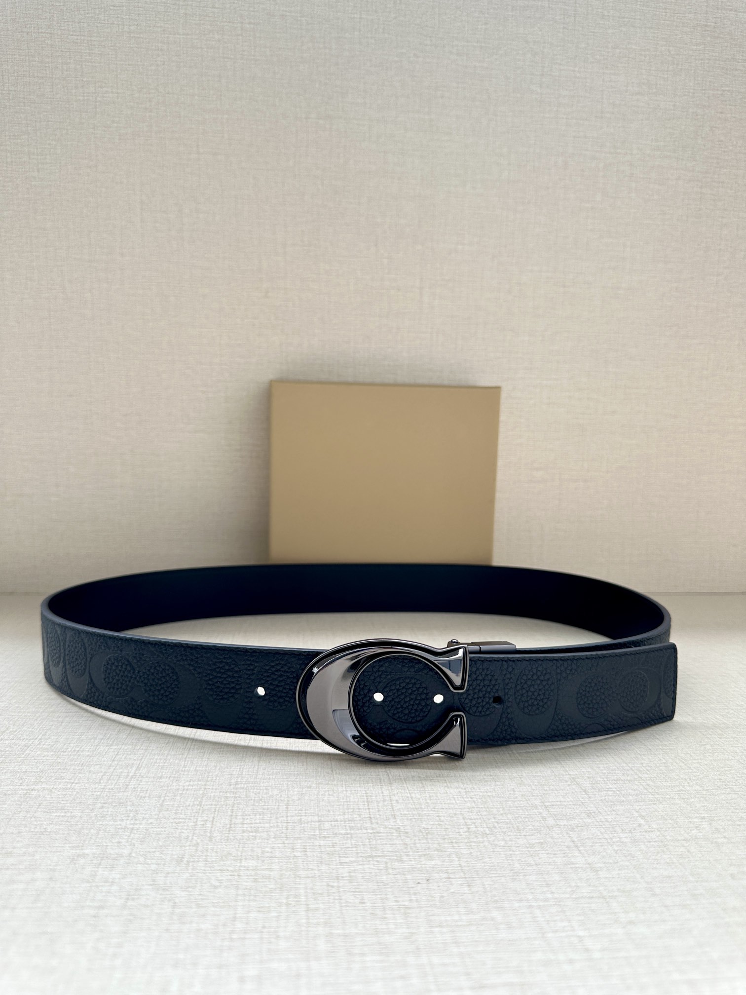 Fine-Grade Double Belt by COACH: Classic Plaque and Leather Material Combination