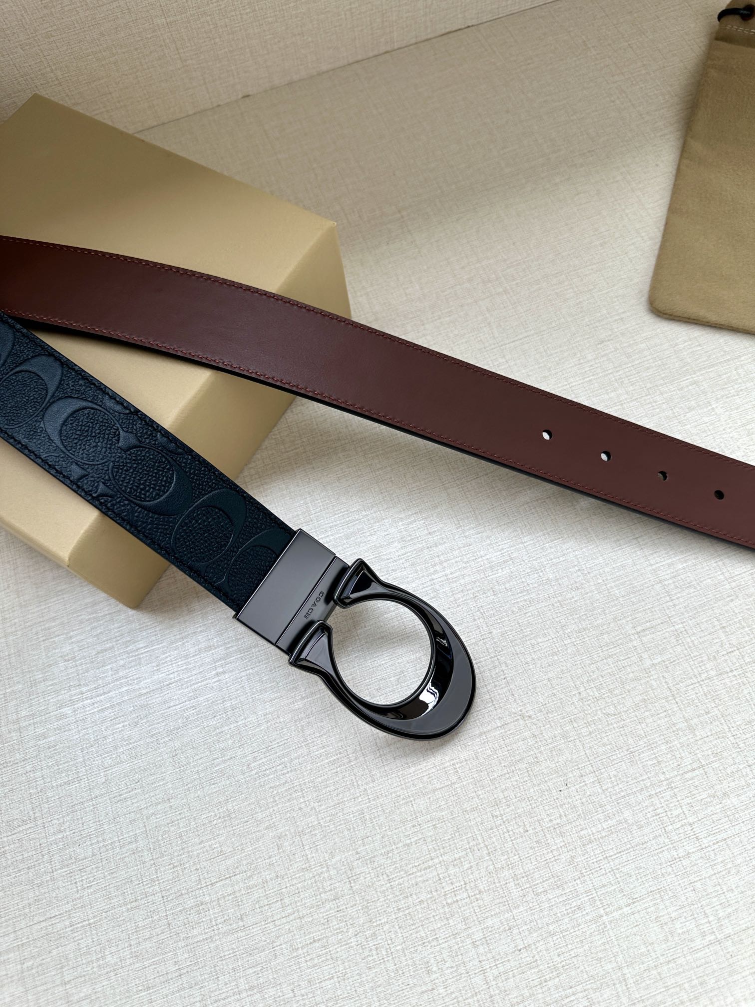“COACH Double Belt: Classic Plaque and Fine Leather, 3.8 cm Wide” - 图片 5