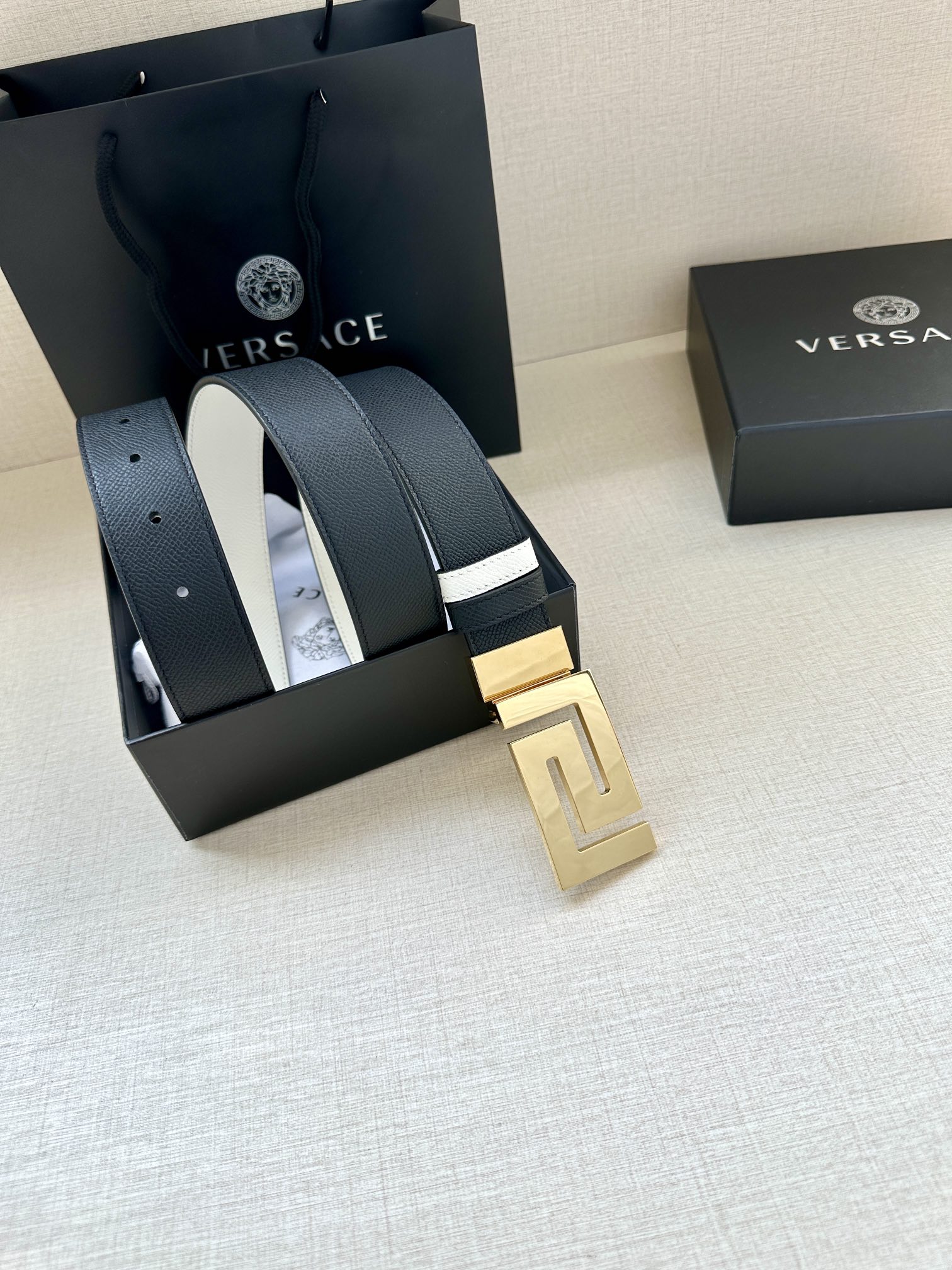 宽度3.5cm VERSACE （范思哲）两面手掌纹