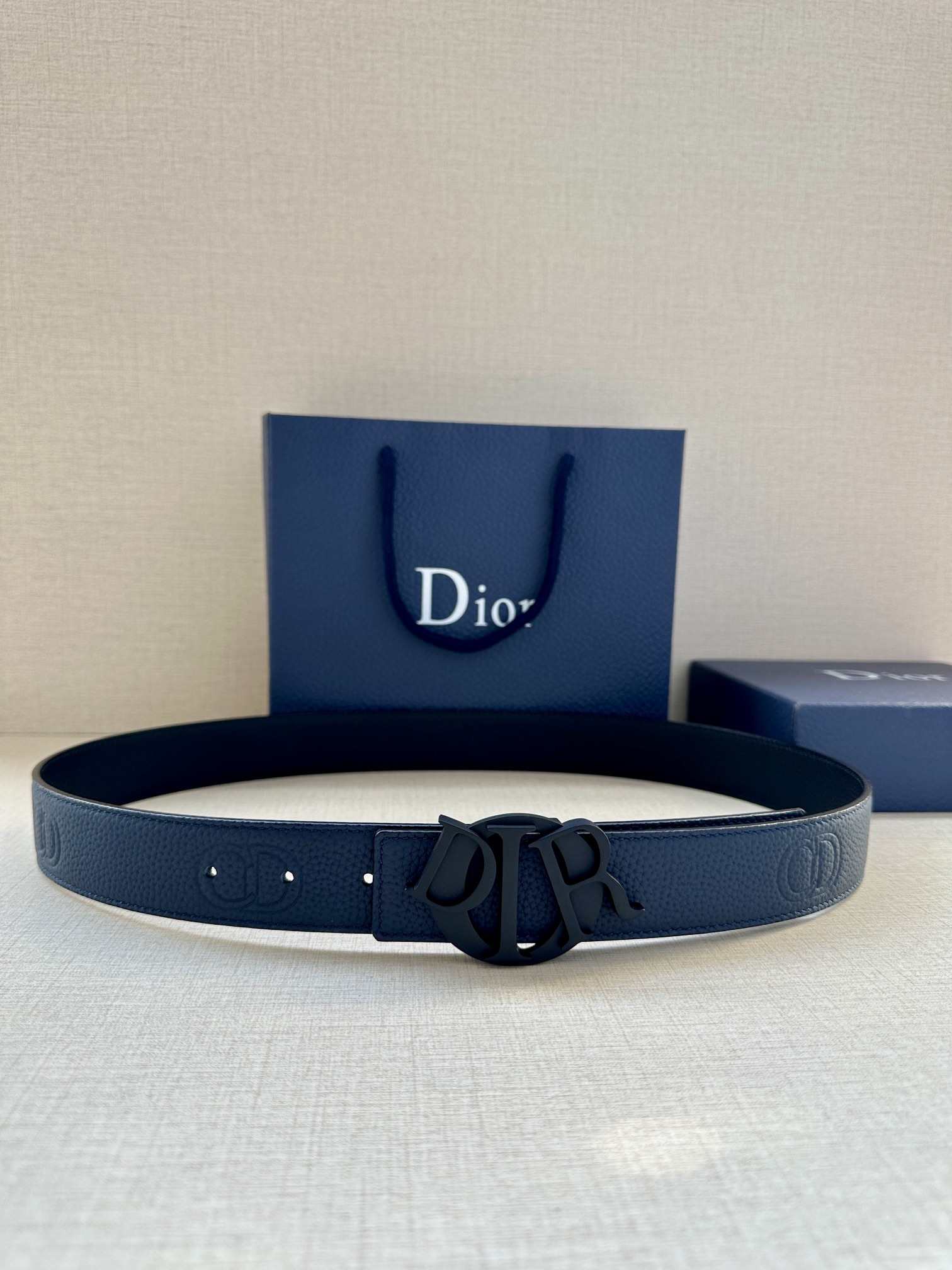 Dior Style Black Leather Men's Belts Lookbook Reference image 1