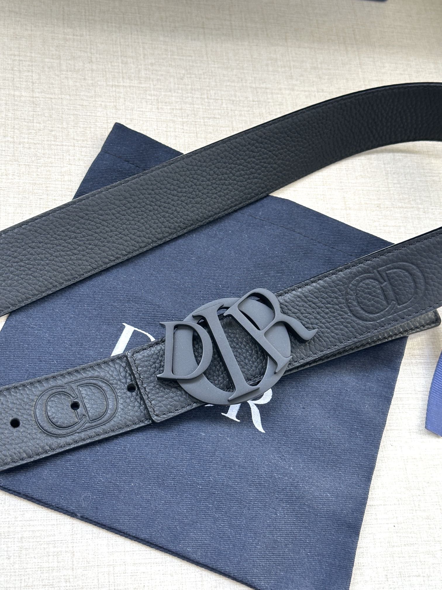 Dior Style Black Leather Men's Belts Lookbook Reference image 2