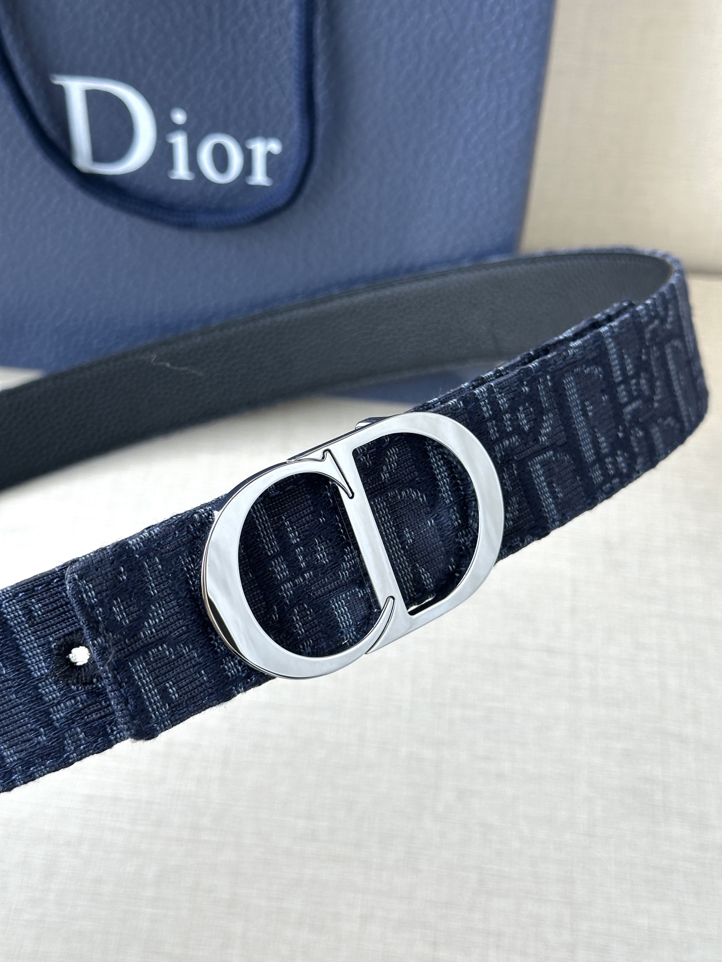 Dior Style Black Leather Men's Belts Lookbook Reference image 2
