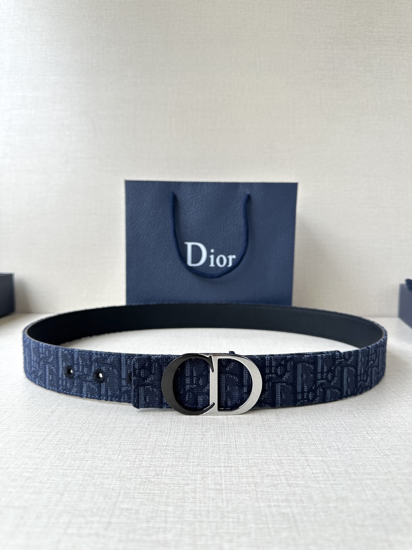 Dior Style Black Leather Men's Belts Lookbook Reference image 1