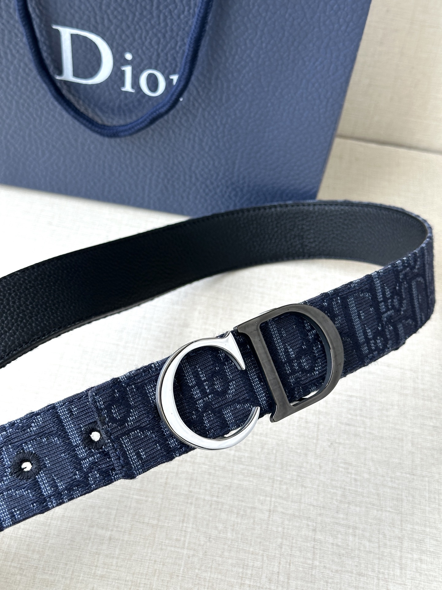 Dior Style Black Leather Men's Belts Lookbook Reference image 2