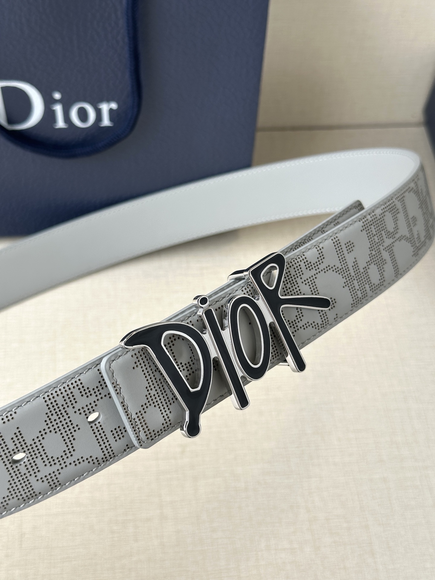 Dior Style Black Leather Men's Belts Lookbook Reference image 2