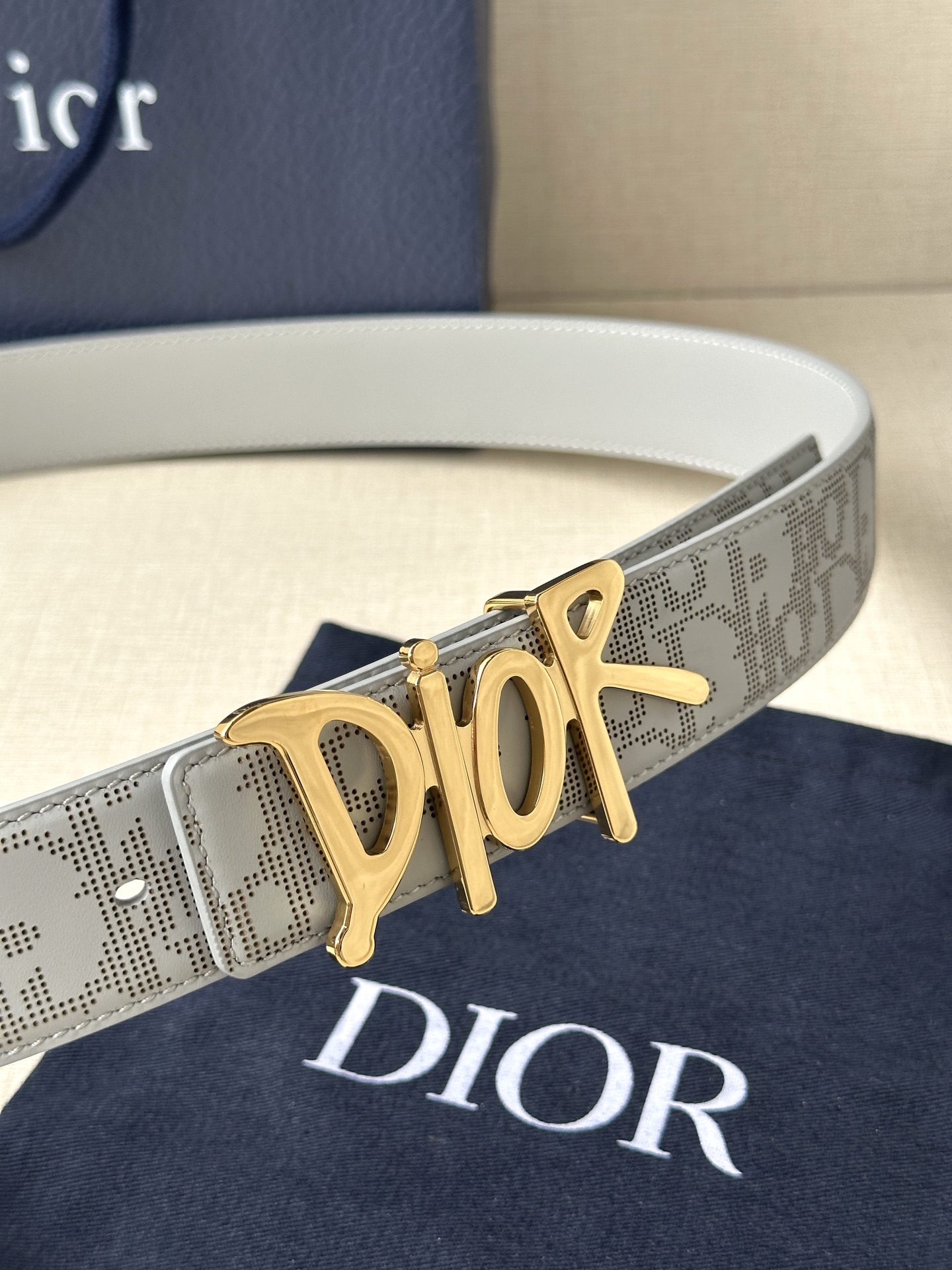 Dior Style Black Leather Men's Belts Lookbook Reference image 2