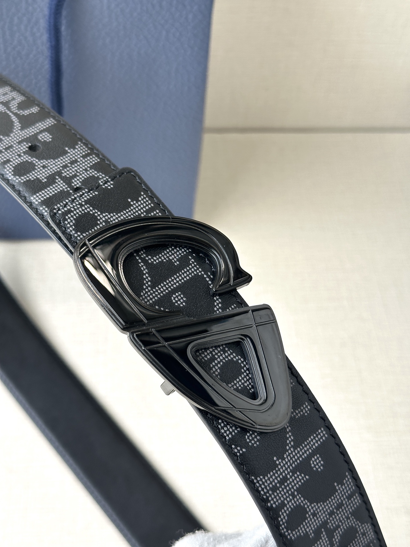 Dior Style Black Men's Belts Lookbook Reference image 2