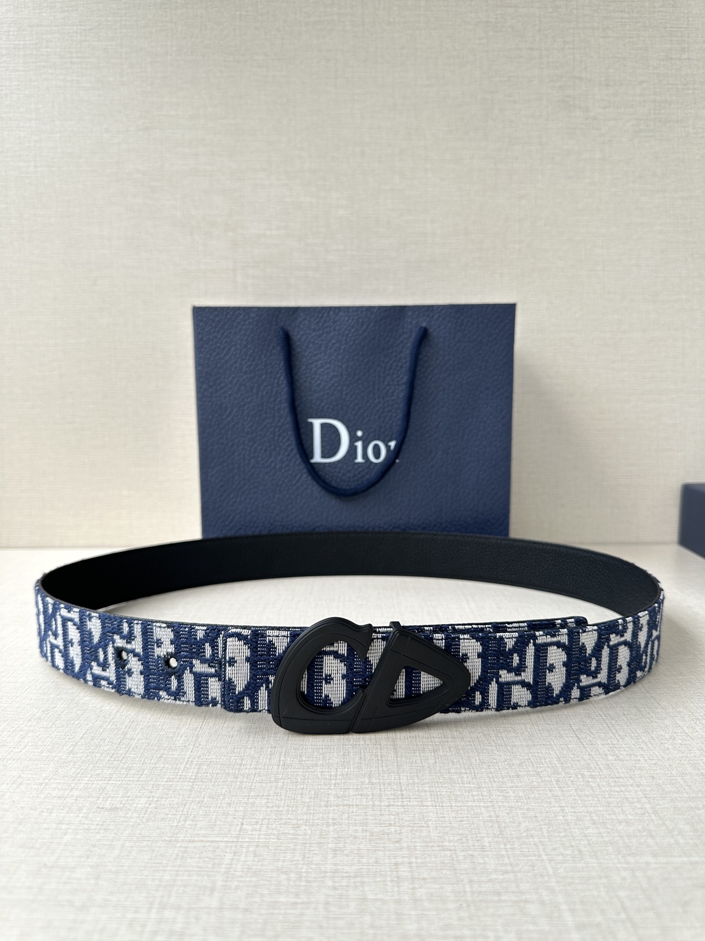 Dior Style Black Men's Belts Lookbook Reference image 1