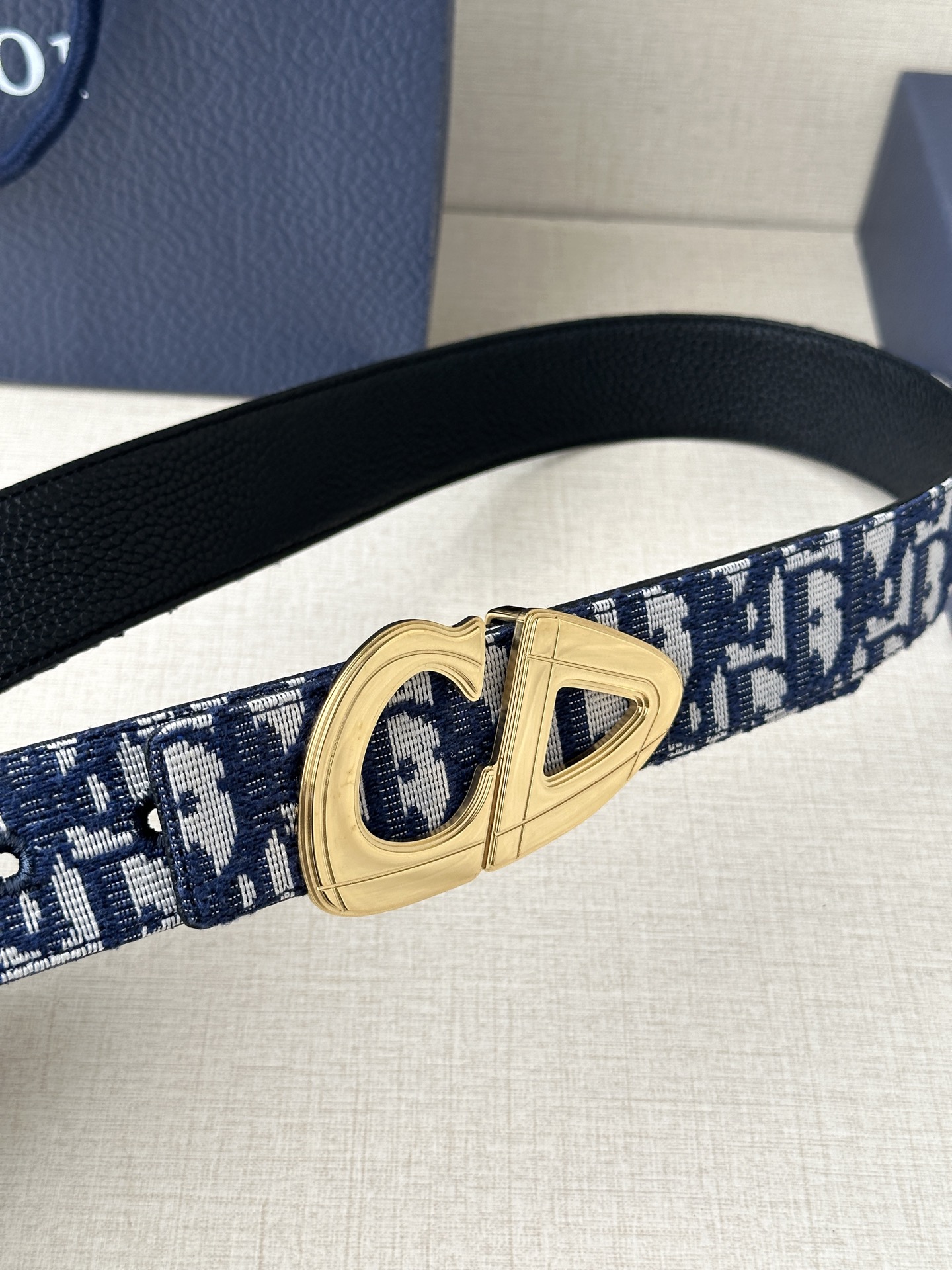 Dior Style Black Men's Belts Lookbook Reference image 2