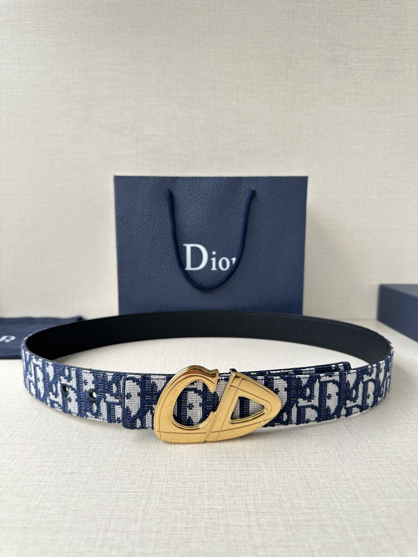 Dior Style Black Men's Belts Lookbook Reference image 1