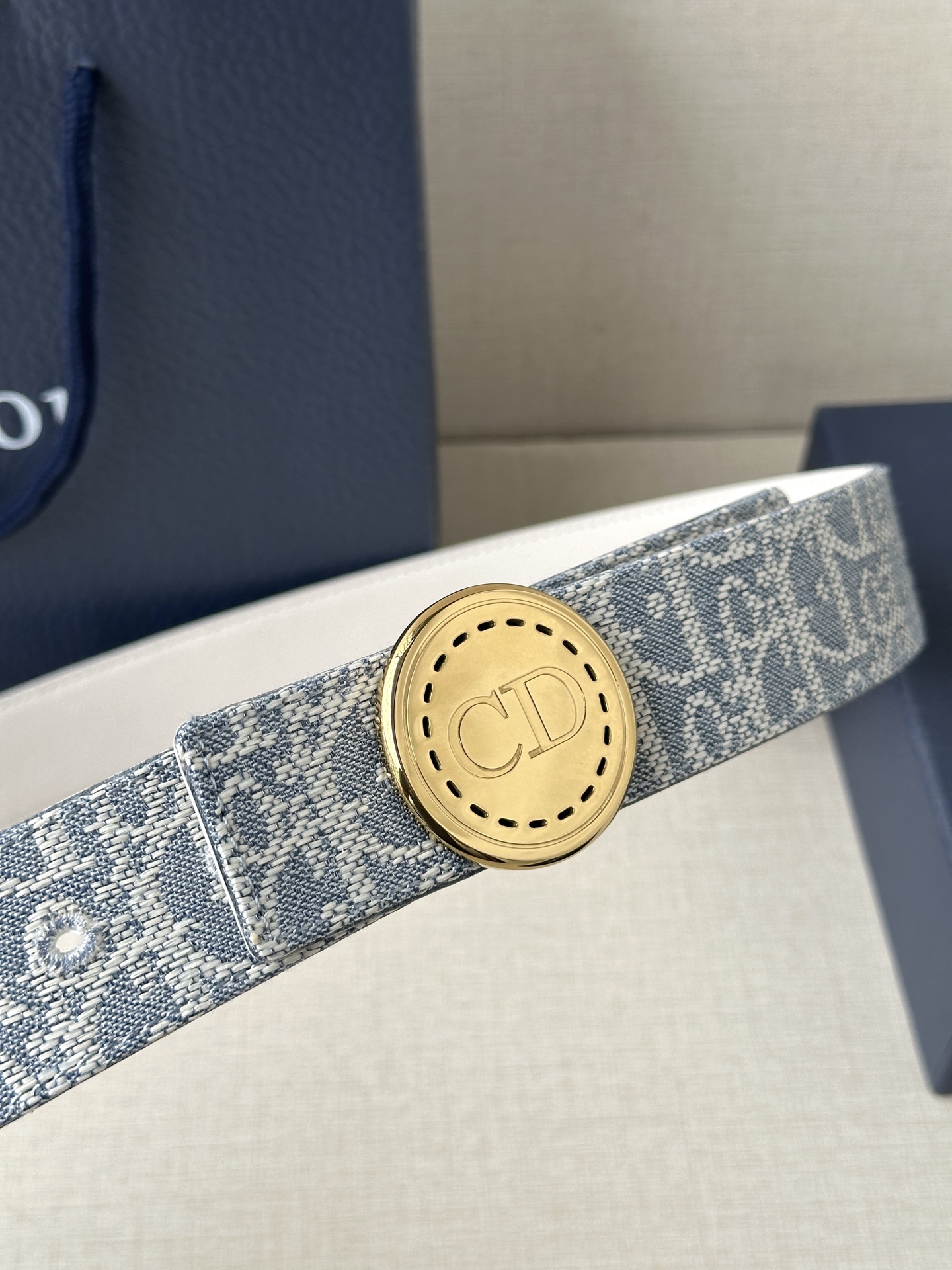 Authentic Dior Zidio Belt: Inspired by Rotational Mechanism of Handbag, Natural Smooth Cattle. - 图片 2