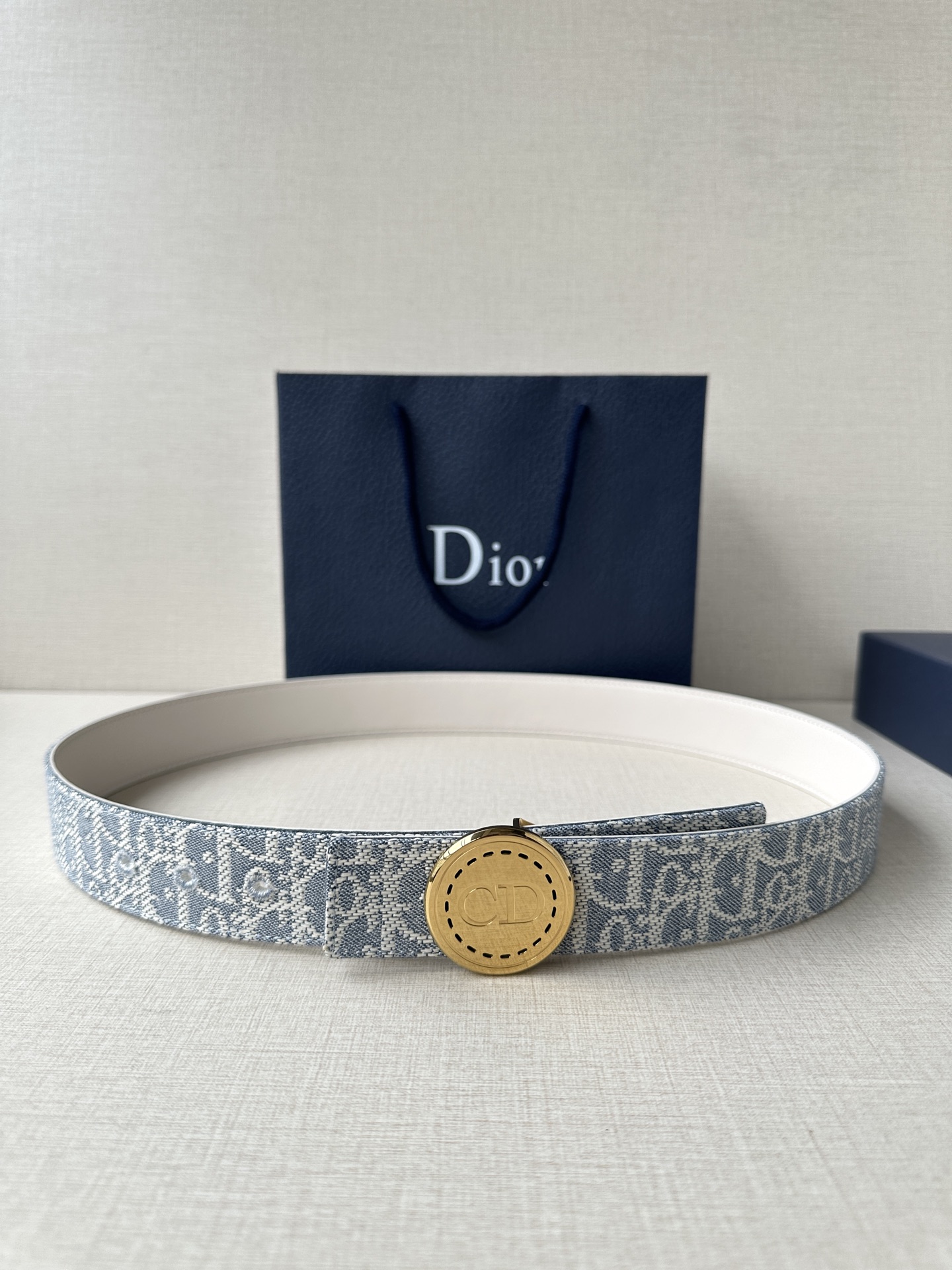 Authentic Dior Zidio Belt: Inspired by Rotational Mechanism of Handbag, Natural Smooth Cattle. - 图片 1