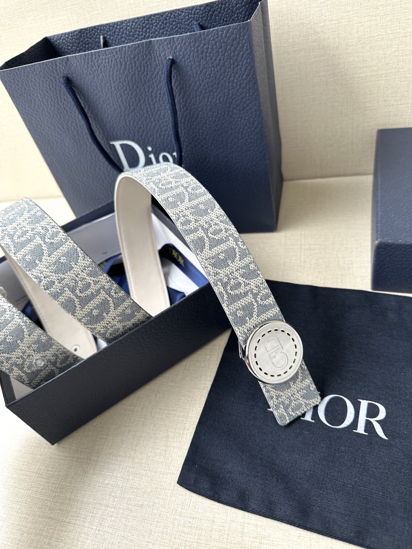 Authentic Dior Zidio Belt: Inspired by Rotational Mechanism of Handbag, Natural Smooth Cattle. - 图片 8