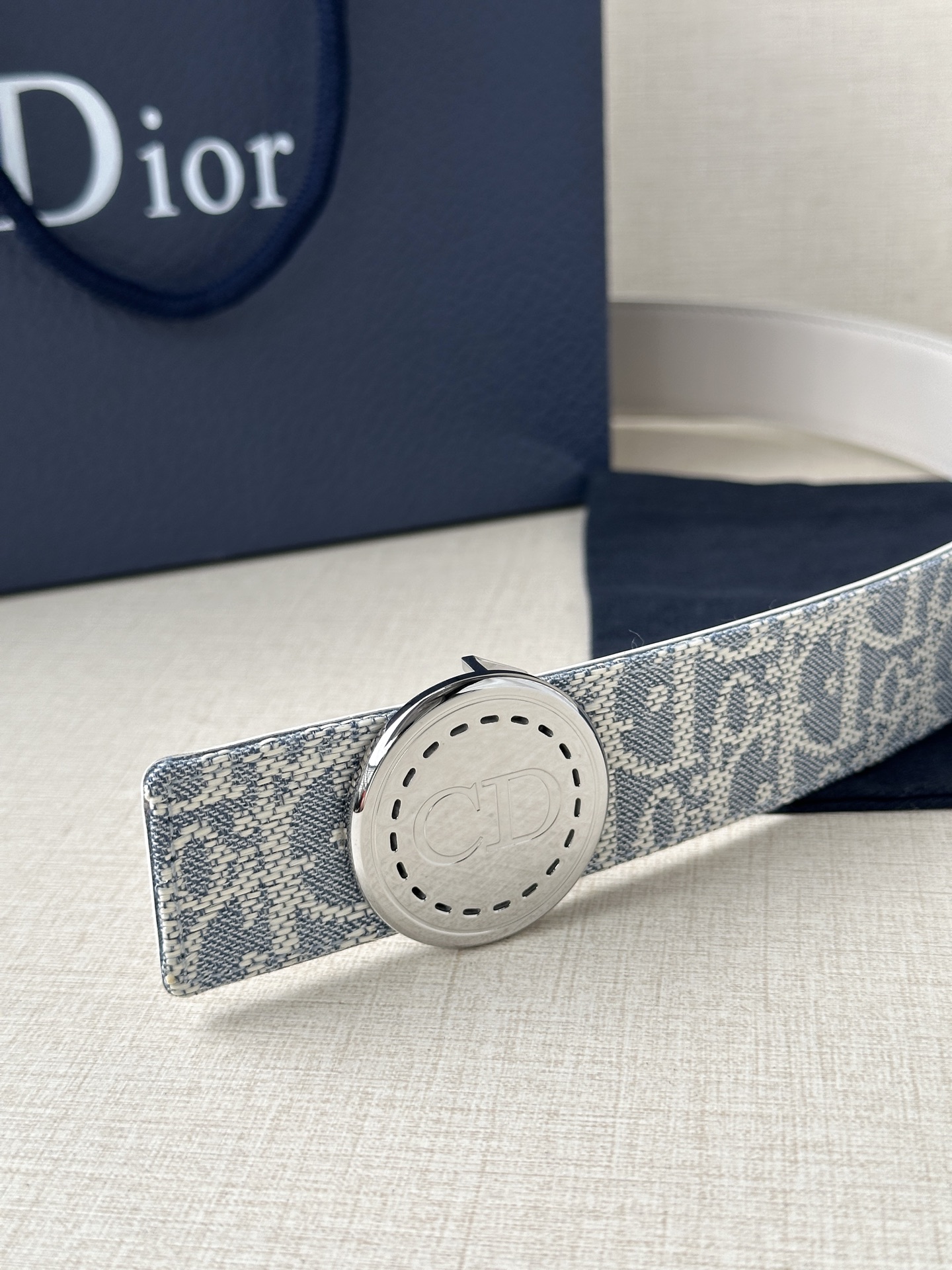 Authentic Dior Zidio Belt: Inspired by Rotational Mechanism of Handbag, Natural Smooth Cattle. - 图片 9