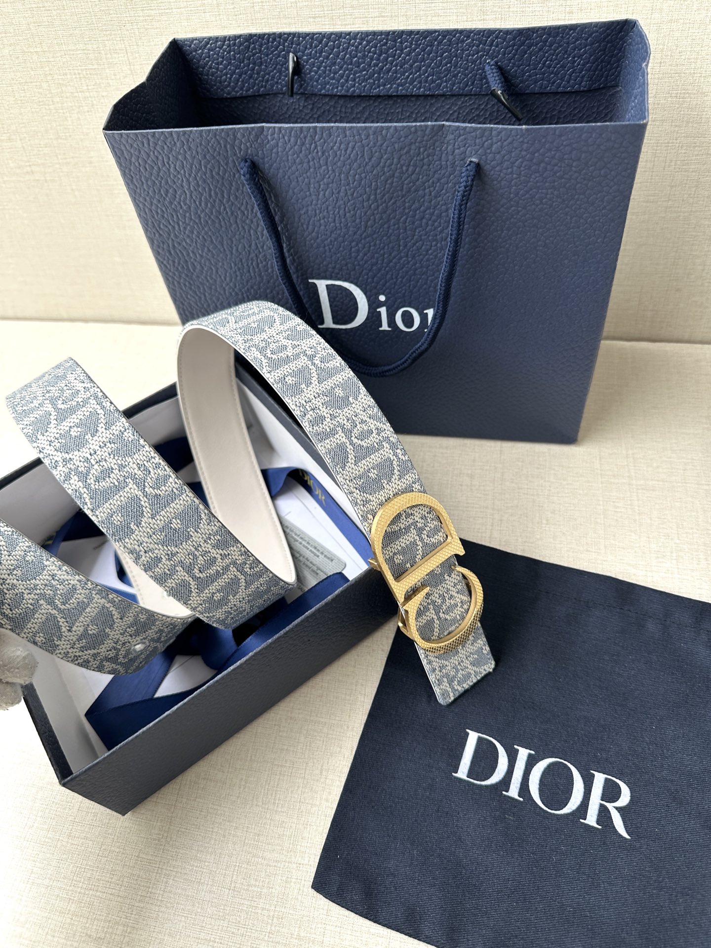 Authentic Dior Zidio Belt: Inspired by Rotational Handbag, Natural Smooth Leather - 图片 6