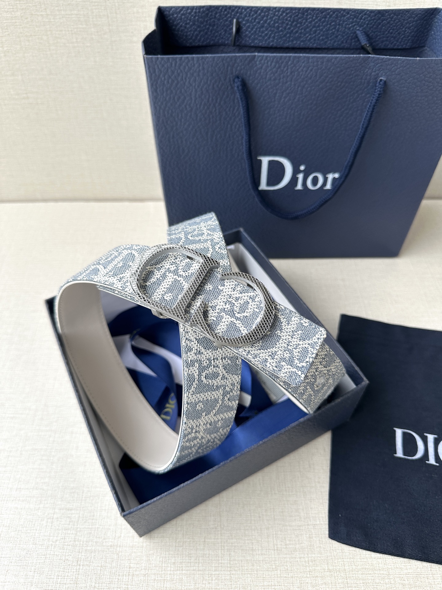Authentic Dior Zidio Belt: Inspired by Rotational Handbag, Natural Smooth Leather - 图片 8