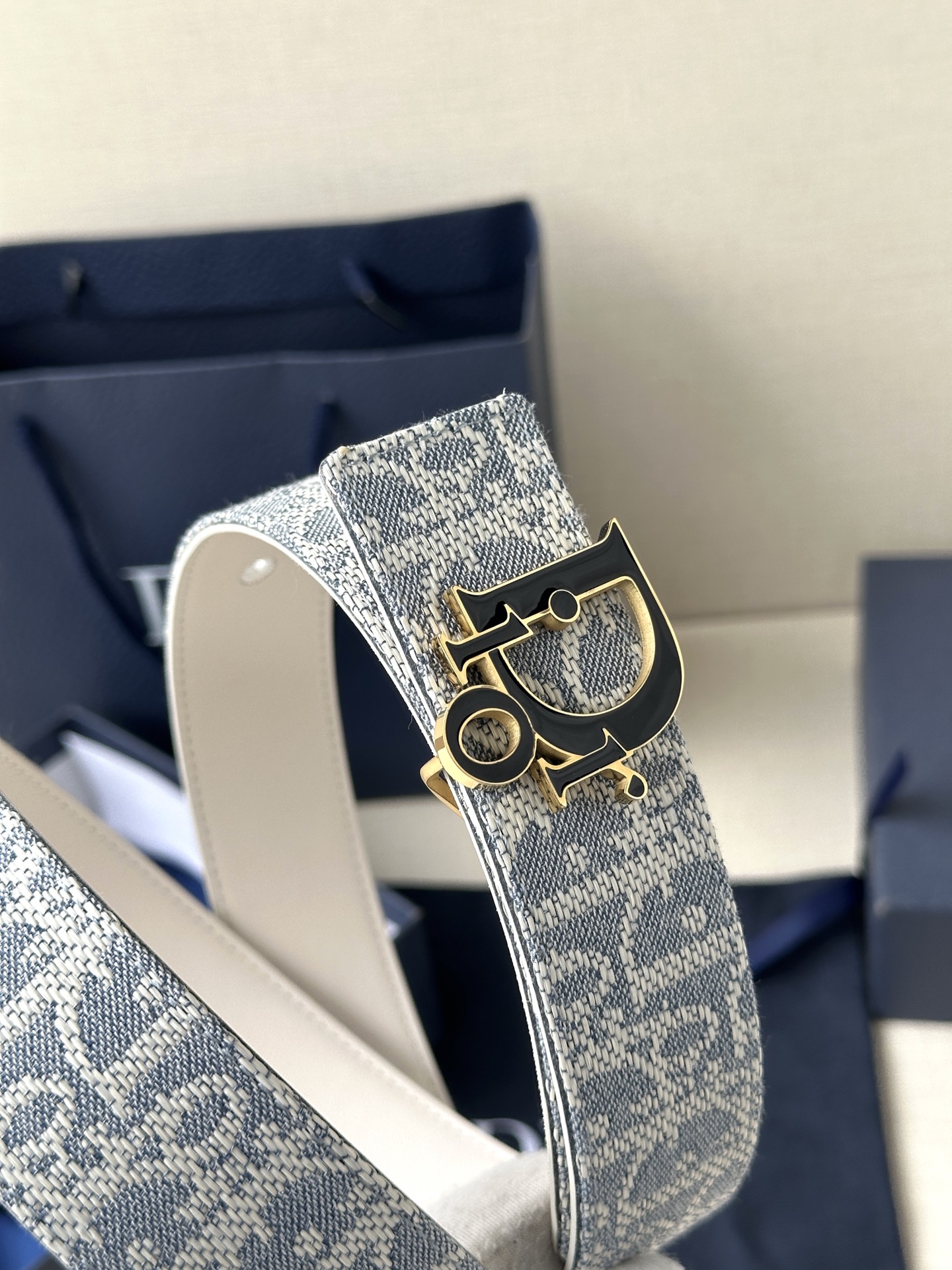 Authentic Dior Zidio Belt: Inspired by Emblematic Handbag, Rotational Mechanism, Natural Cattle Leather - 图片 6