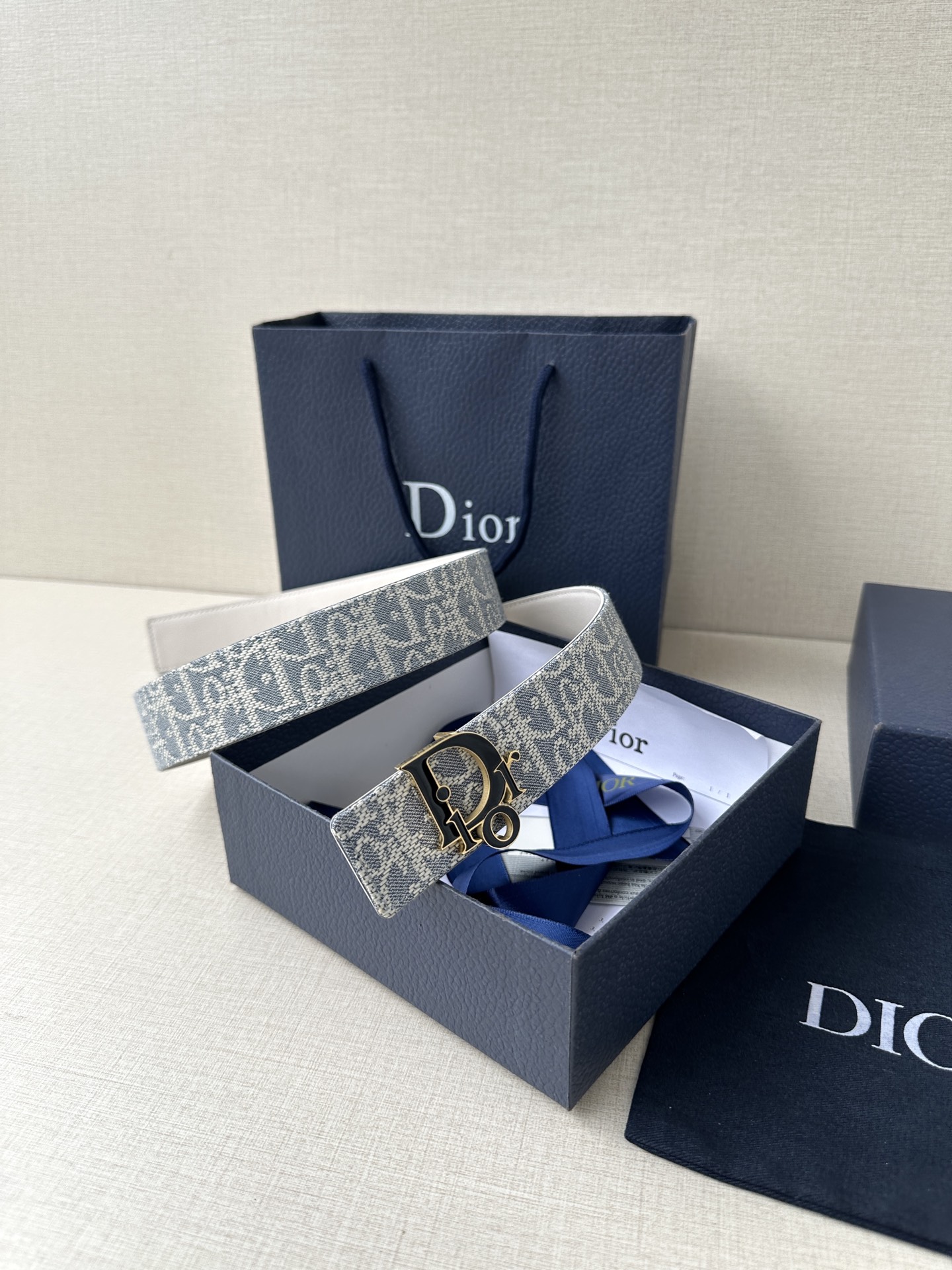 Authentic Dior Zidio Belt: Inspired by Emblematic Handbag, Rotational Mechanism, Natural Cattle Leather - 图片 8