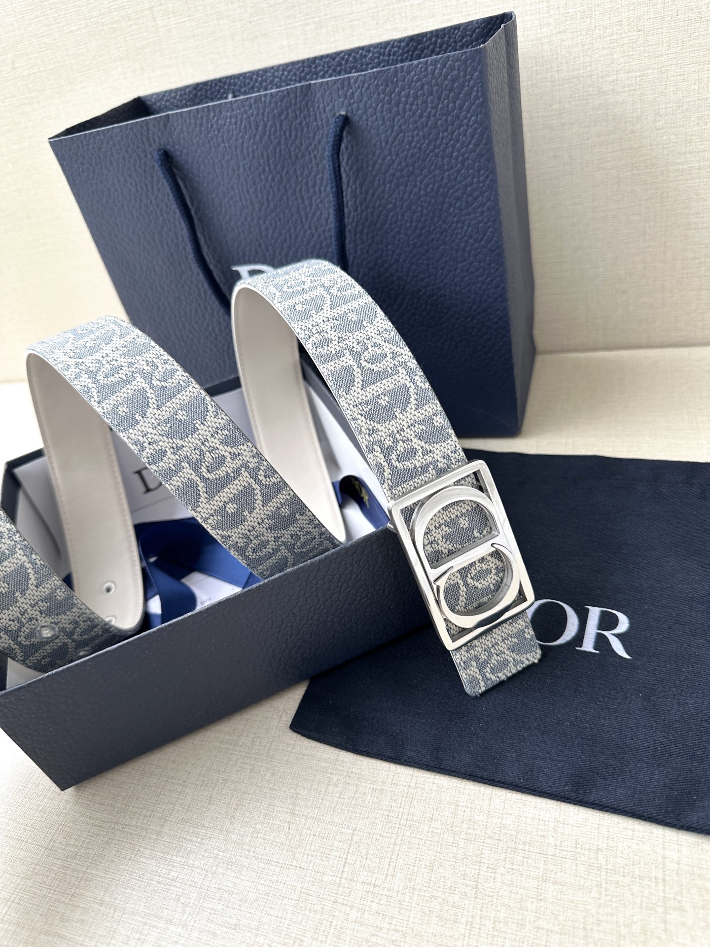 Authentic Dior Zidio Belt: Inspired by Rotational Mechanism of Handbag, Natural Smooth Cattle. - 图片 7