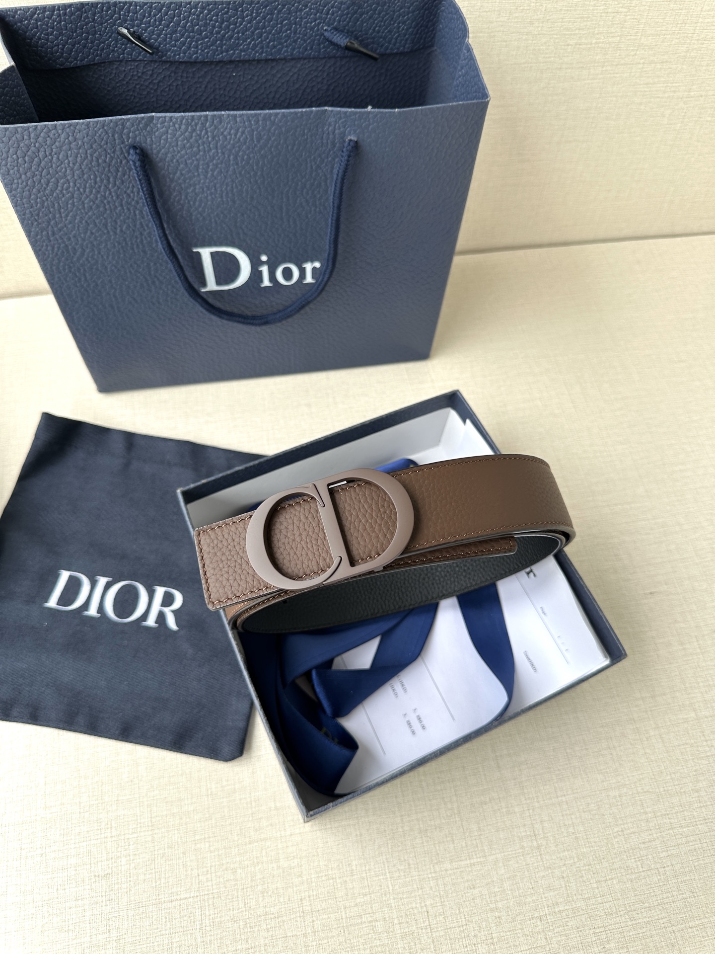 Real-Grade DIOR Belt: Elegant 3.5cm Width with CD Icon Logo & Stainless Steel Dummies - 图片 5