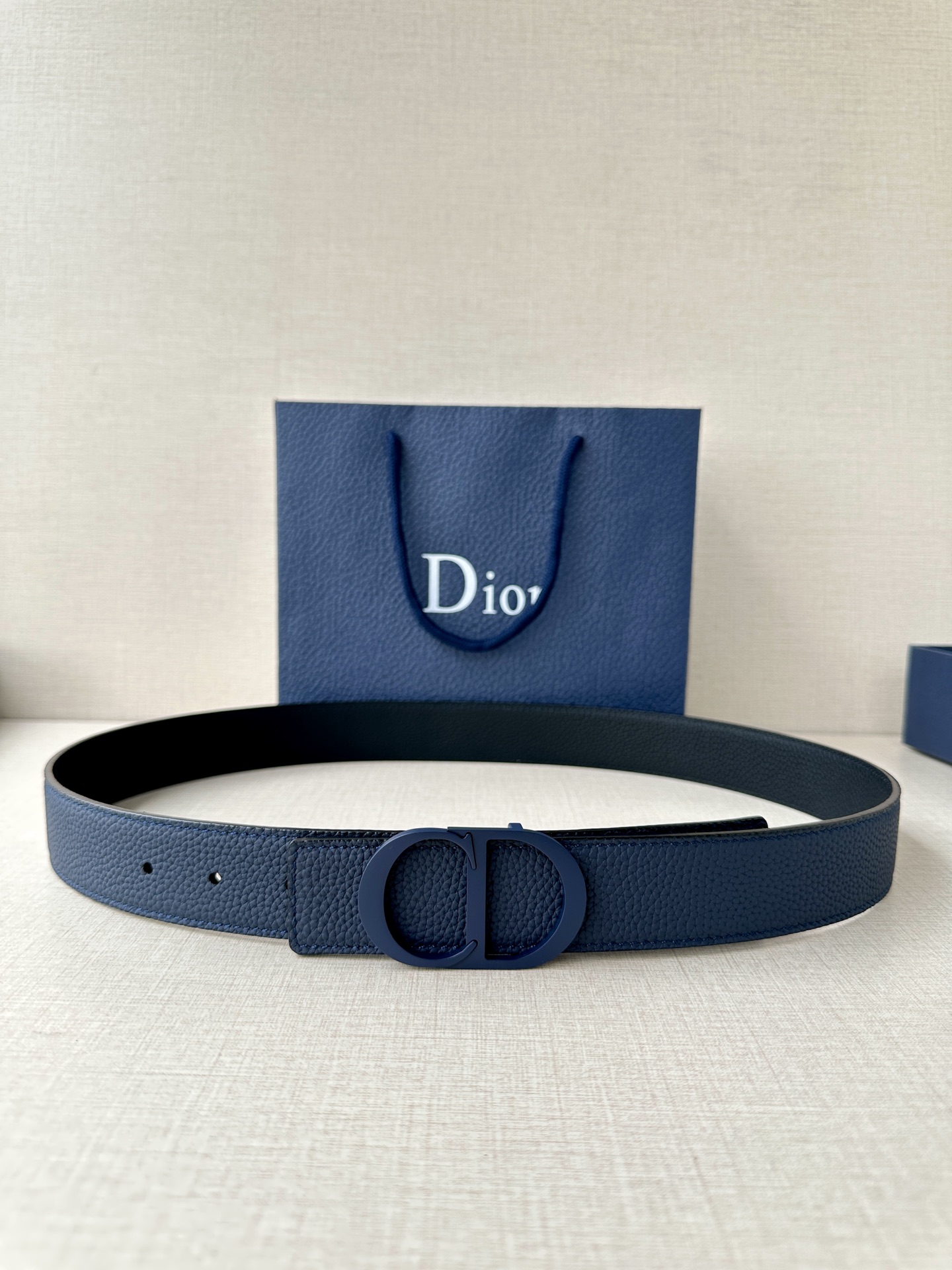 Real-Grade DIOR Belt: Elegant 3.5 cm Width with CD Icon Logo in Green