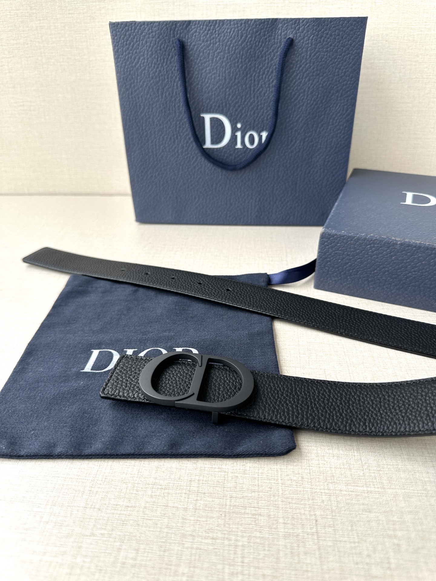 Real-Grade DIOR Belt: Elegant 3.5cm Width with CD Icon Logo, Stainless Steel Details - 图片 6