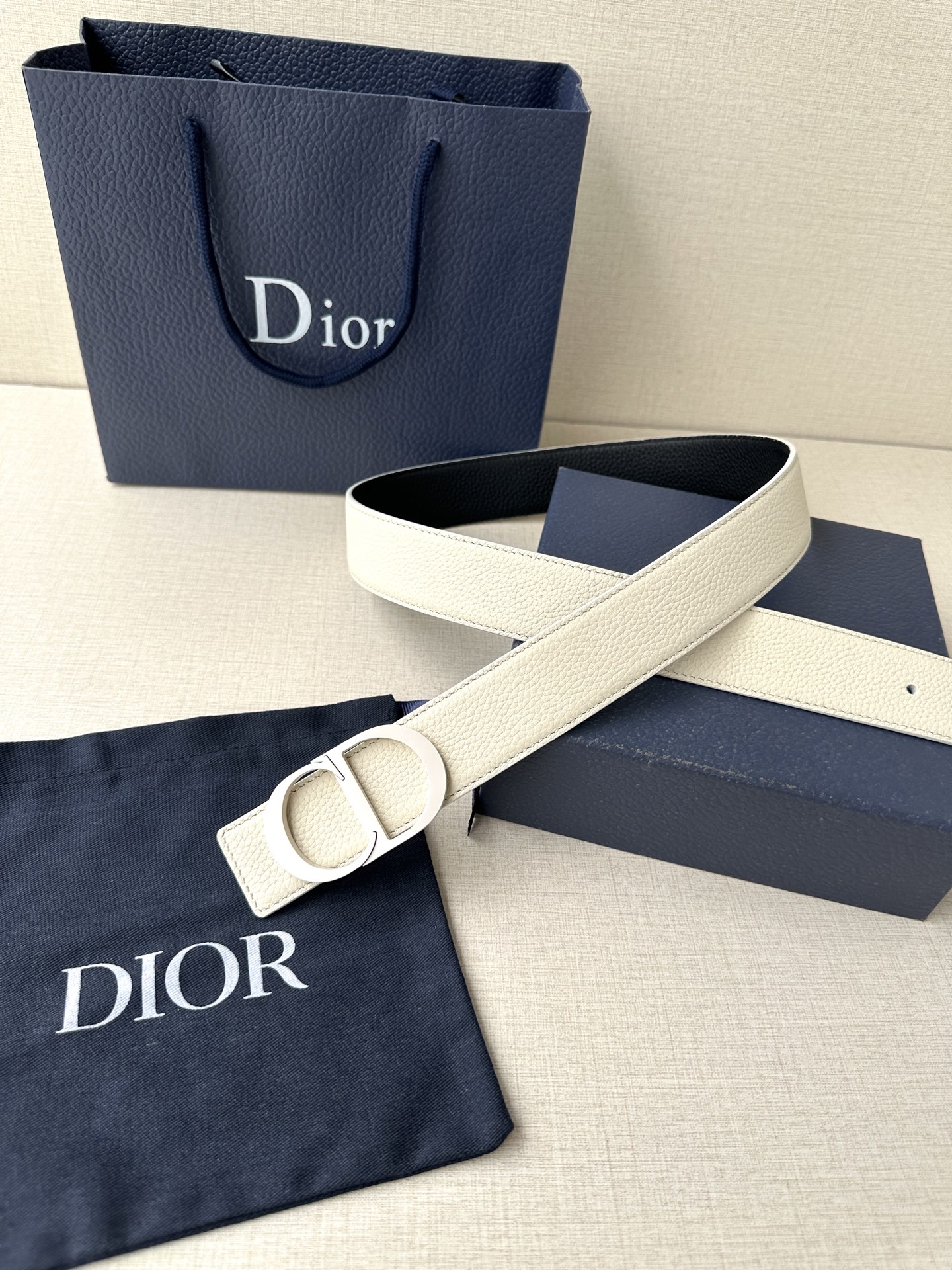 Luxury DIOR Belt: Real-Grade 3.5cm Width, Green Dummies, CD Icon Logo. - 图片 3