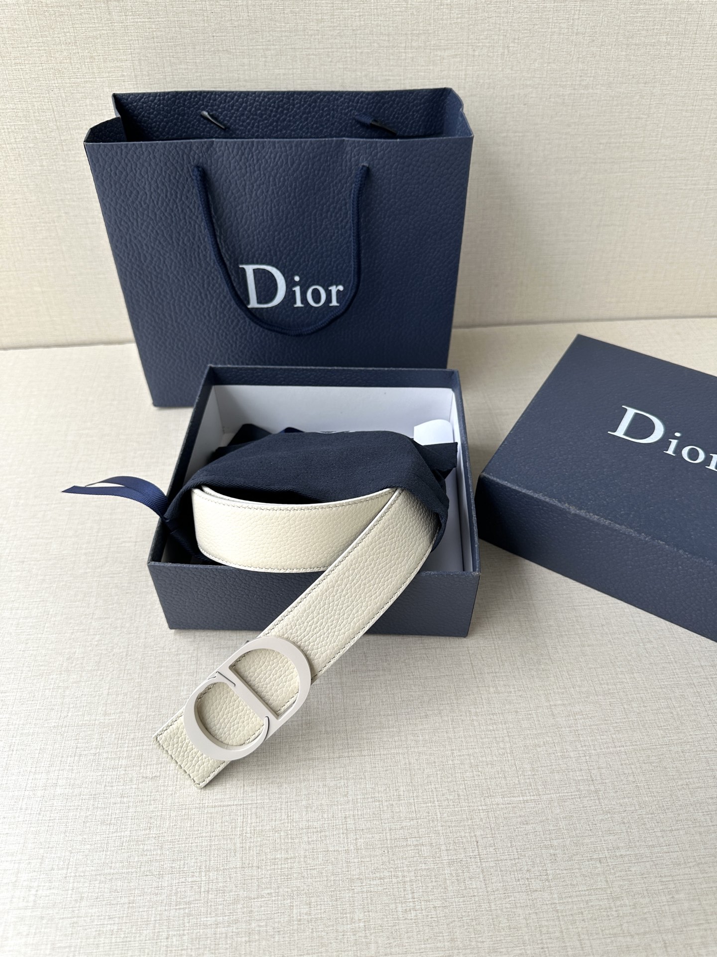 Luxury DIOR Belt: Real-Grade 3.5cm Width, Green Dummies, CD Icon Logo. - 图片 6