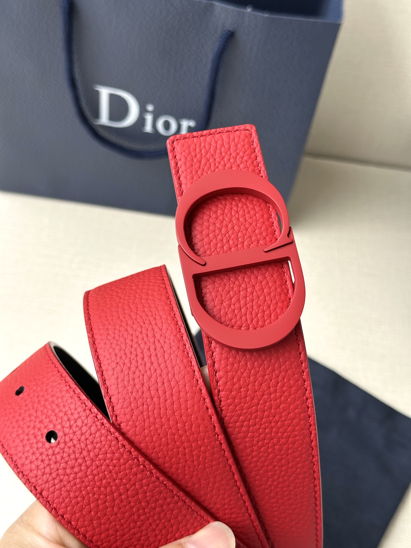Real-Grade DIOR Belt: Green Dummy Design with Stainless Steel CD Icon Logo - 图片 3
