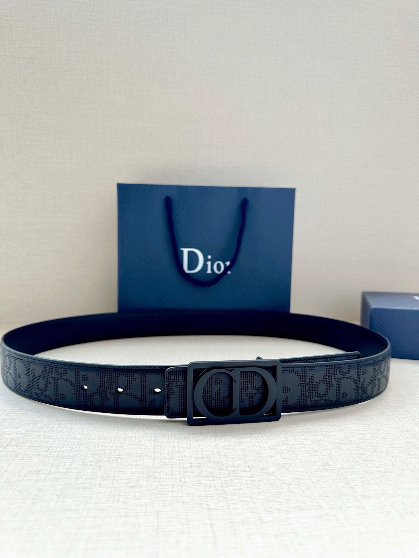 Dior Style Black Leather Men's Belts Lookbook Reference image 1