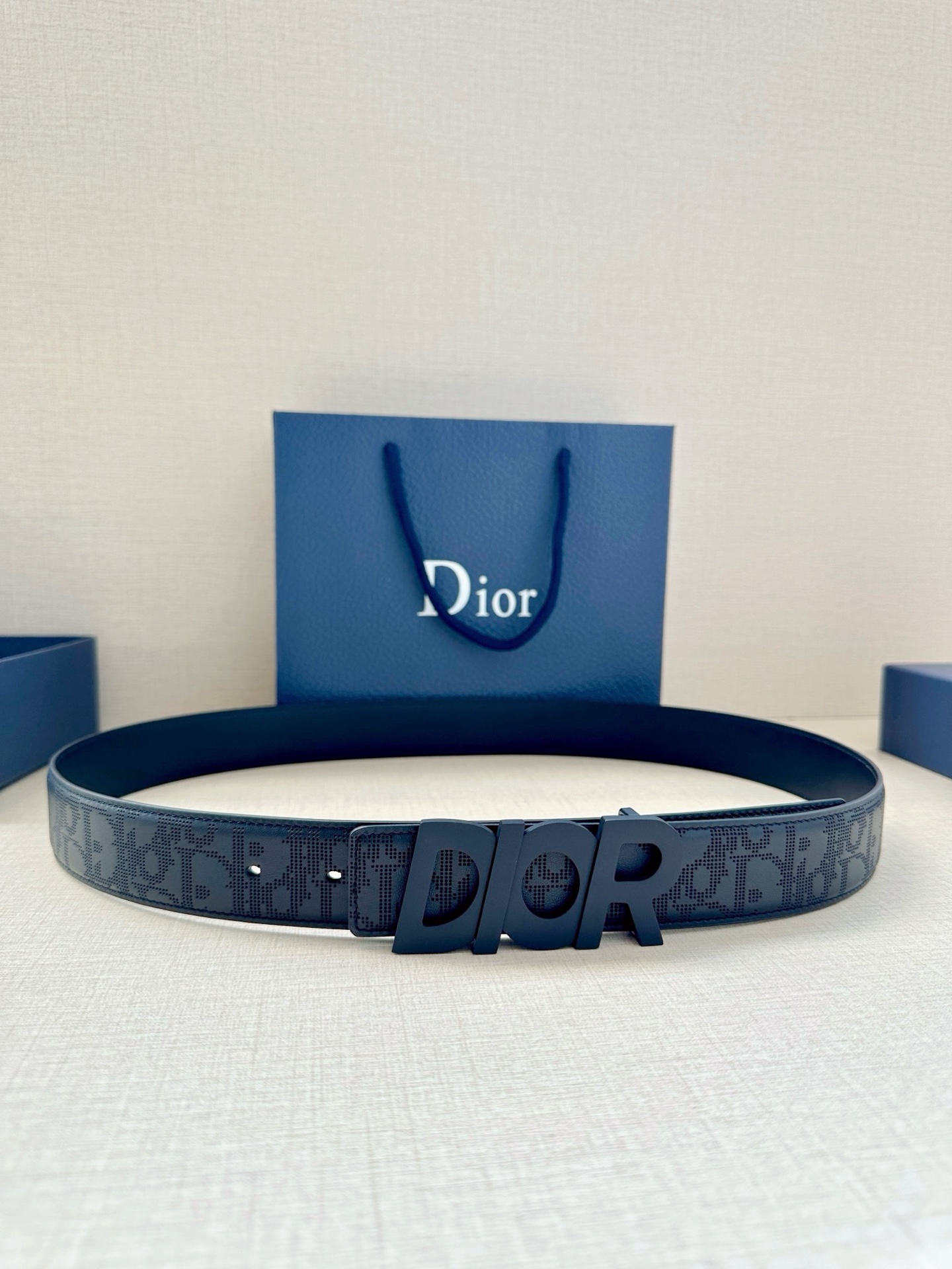 Dior Style Black Leather Men's Belts Lookbook Reference image 1