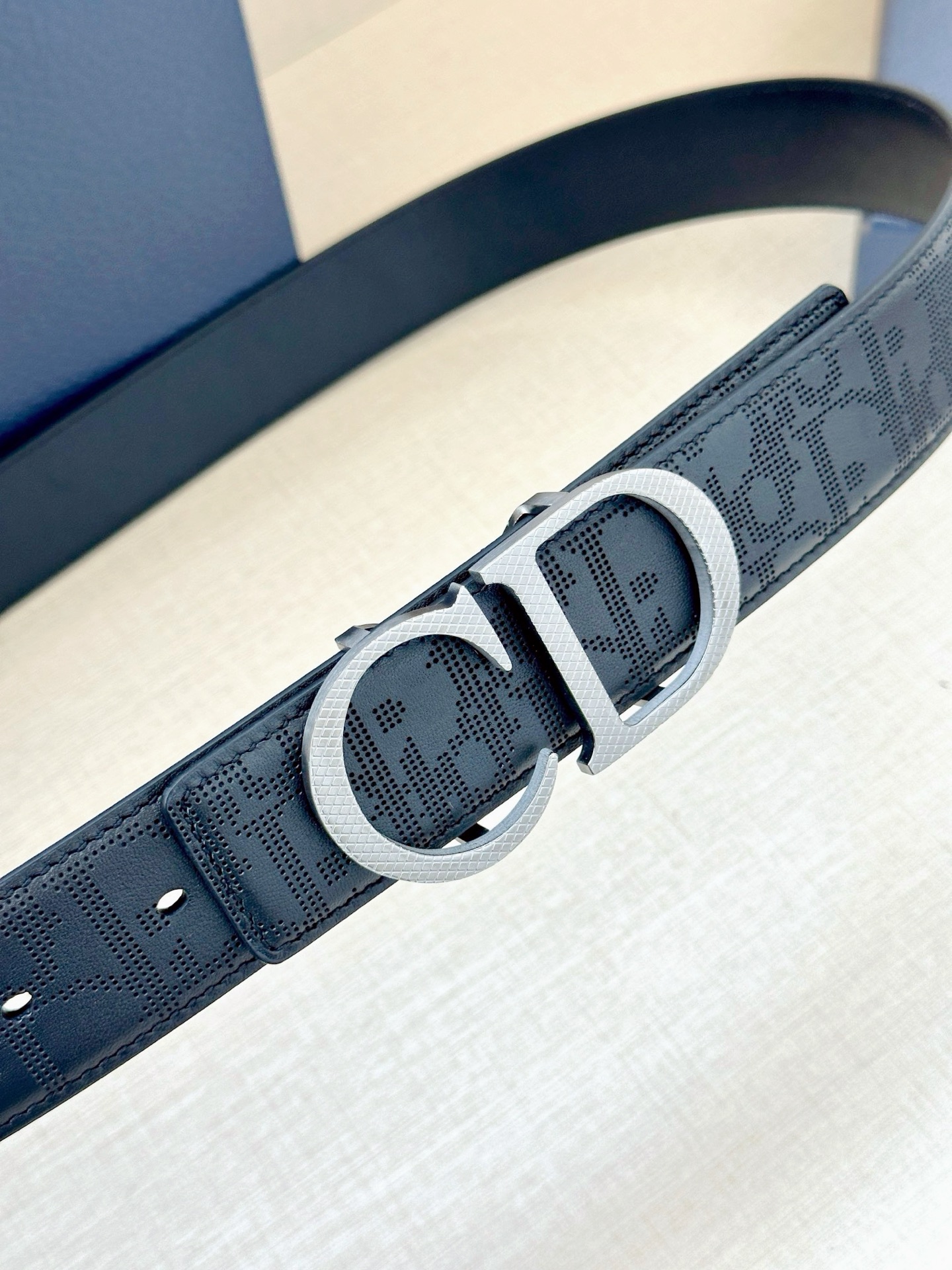 Dior Style Black Leather Men's Belts Lookbook Reference image 2
