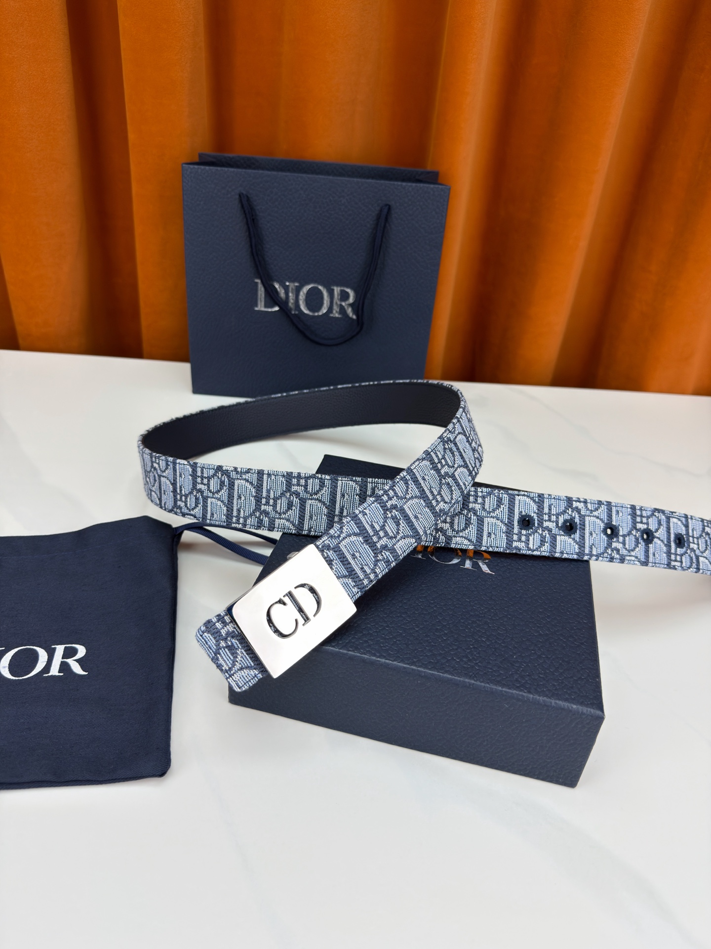 Dior 迪奥3.5cm宽度腰带 甄选经典Oblique老花帆布 蓝白交织纹理隽永复古