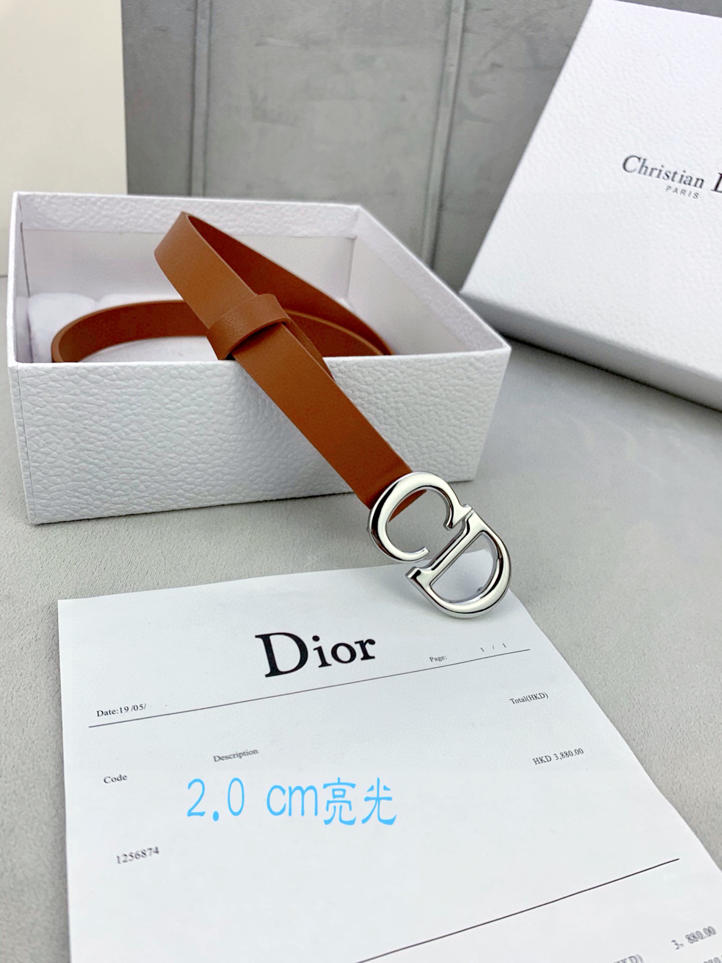 宽度2.0cm Dior（迪奧）爆款平面無線帶身/Saddle进口小牛皮带身金属“CD”标志 採用進口雙