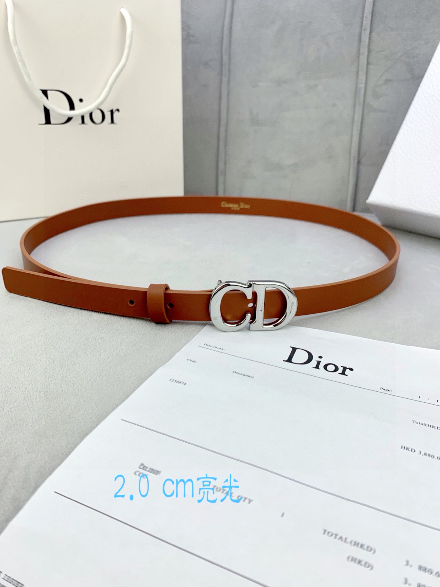 宽度2.0cm Dior（迪奧）爆款平面無線帶身/Saddle进口小牛皮带身金属“CD”标志 採用進口雙